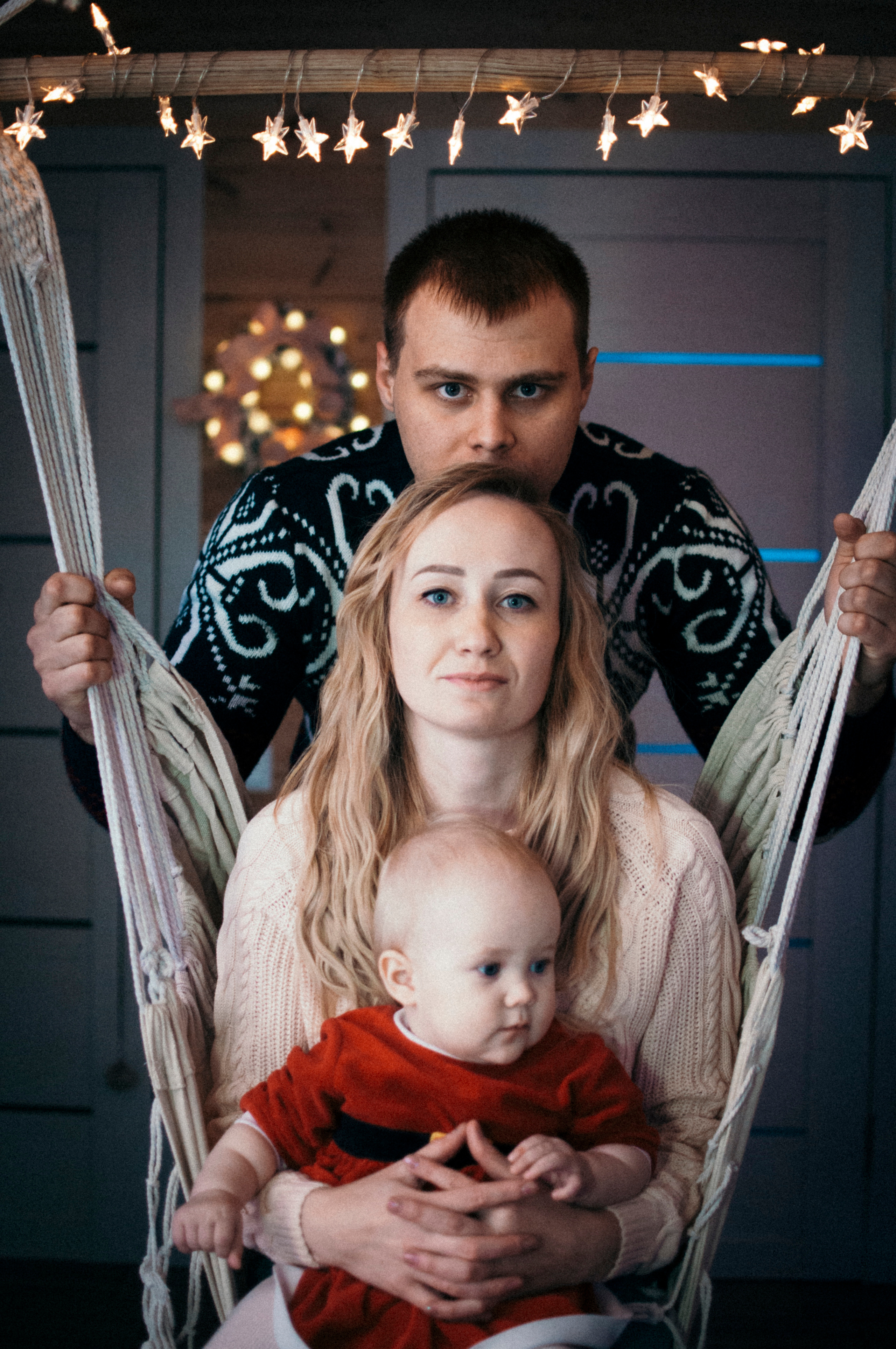 Семейная новогодняя фотосессия заказать в Железнодорожном, в Москве