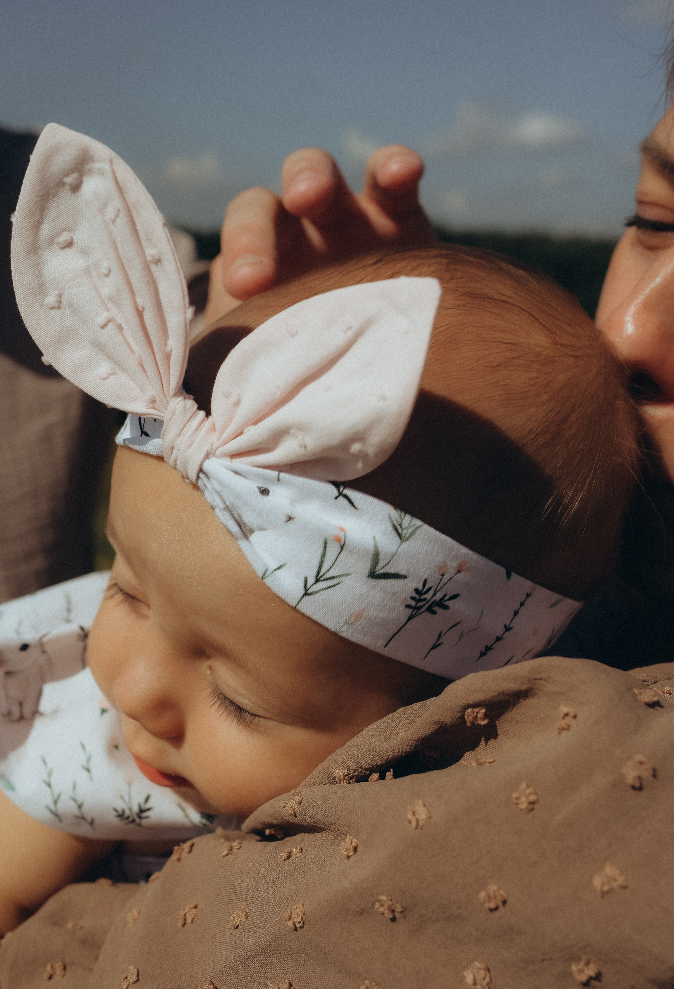 Годовасие. Колтушские высоты. Катя Лиза и Дима. Семейный и свадебный фотограф в Санкт-Петербурге Яна