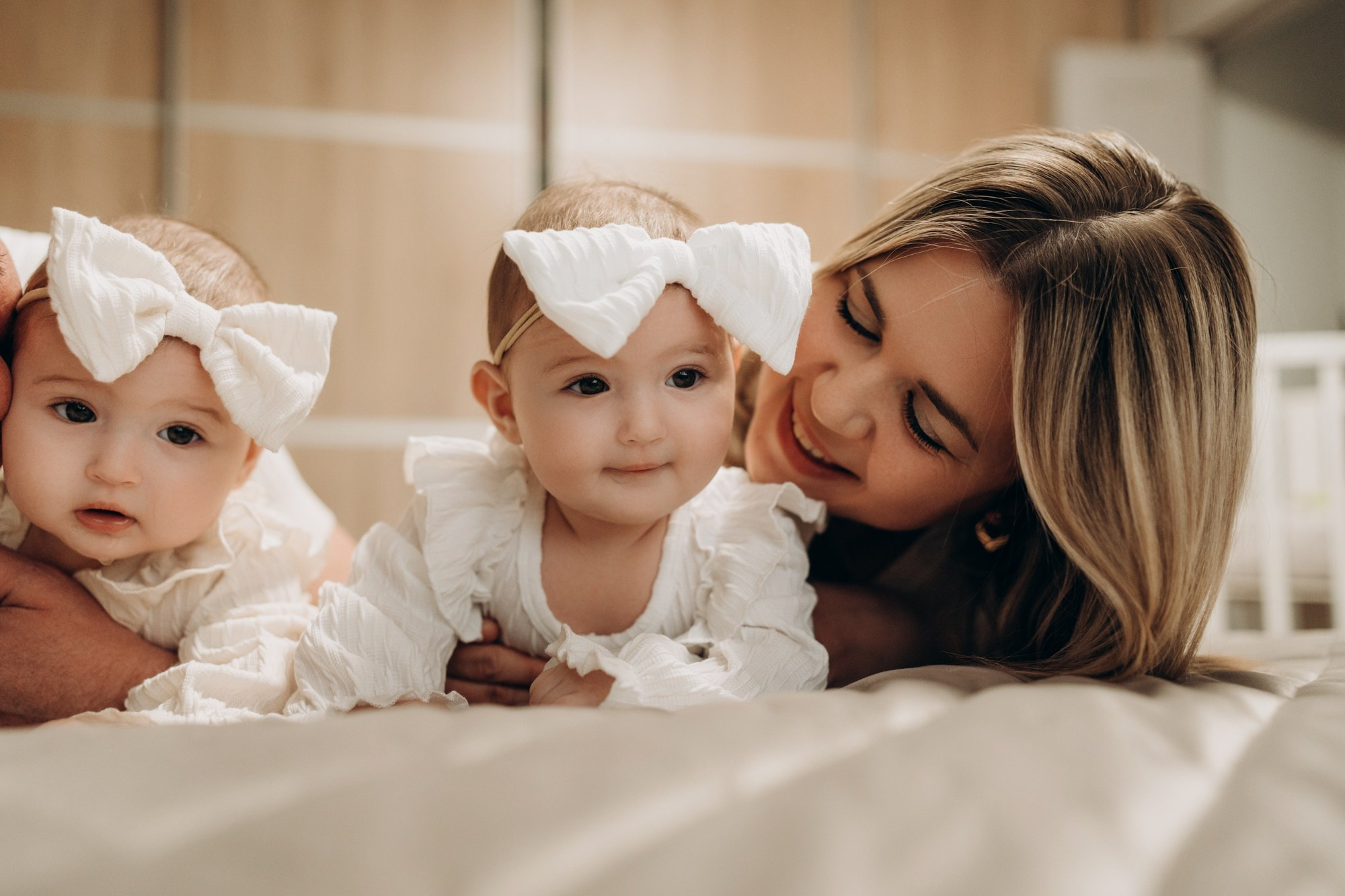 Семейная фотосессия с двойняшками в квартире. Свадебный и репортажный фотограф в Ярославле Евгений Сальников