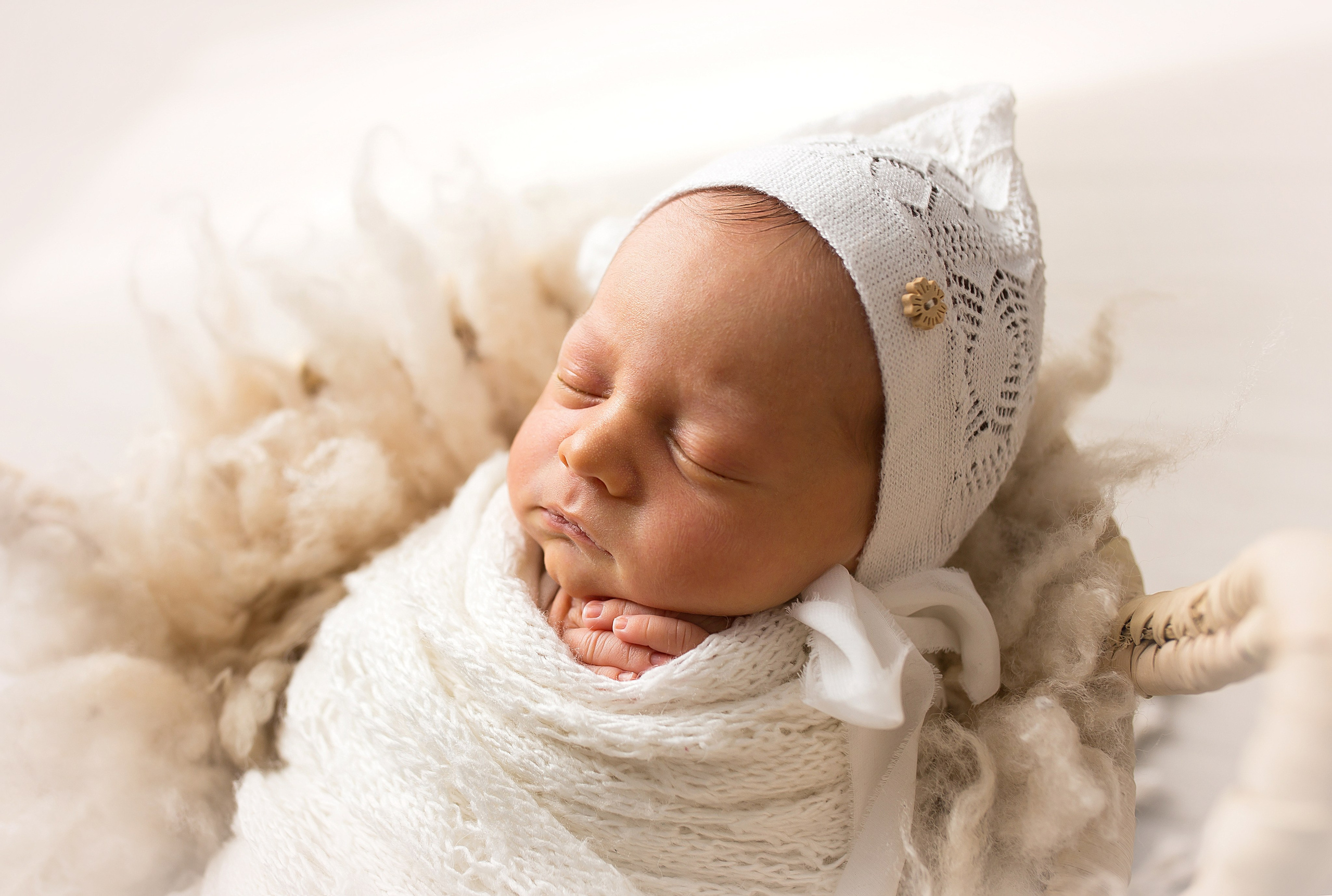 Фотосессия новорождённого. Фотограф новорождённых малышей и детский фотограф В Казани Лана Максим