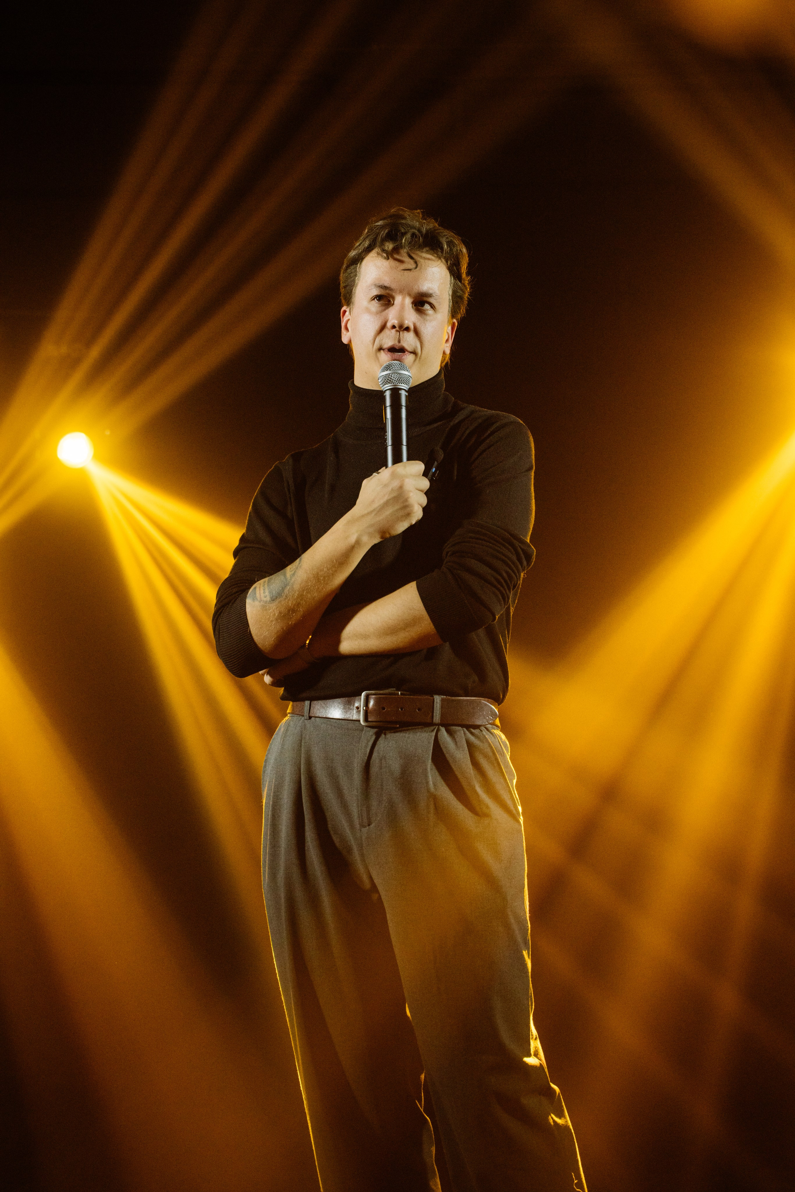 Репортажные съемки. Дипломированный фотограф в Новосибирске. Фотографирую свадьбы, репортажи, индивидуальные фотосессии, lovestory(семейные)