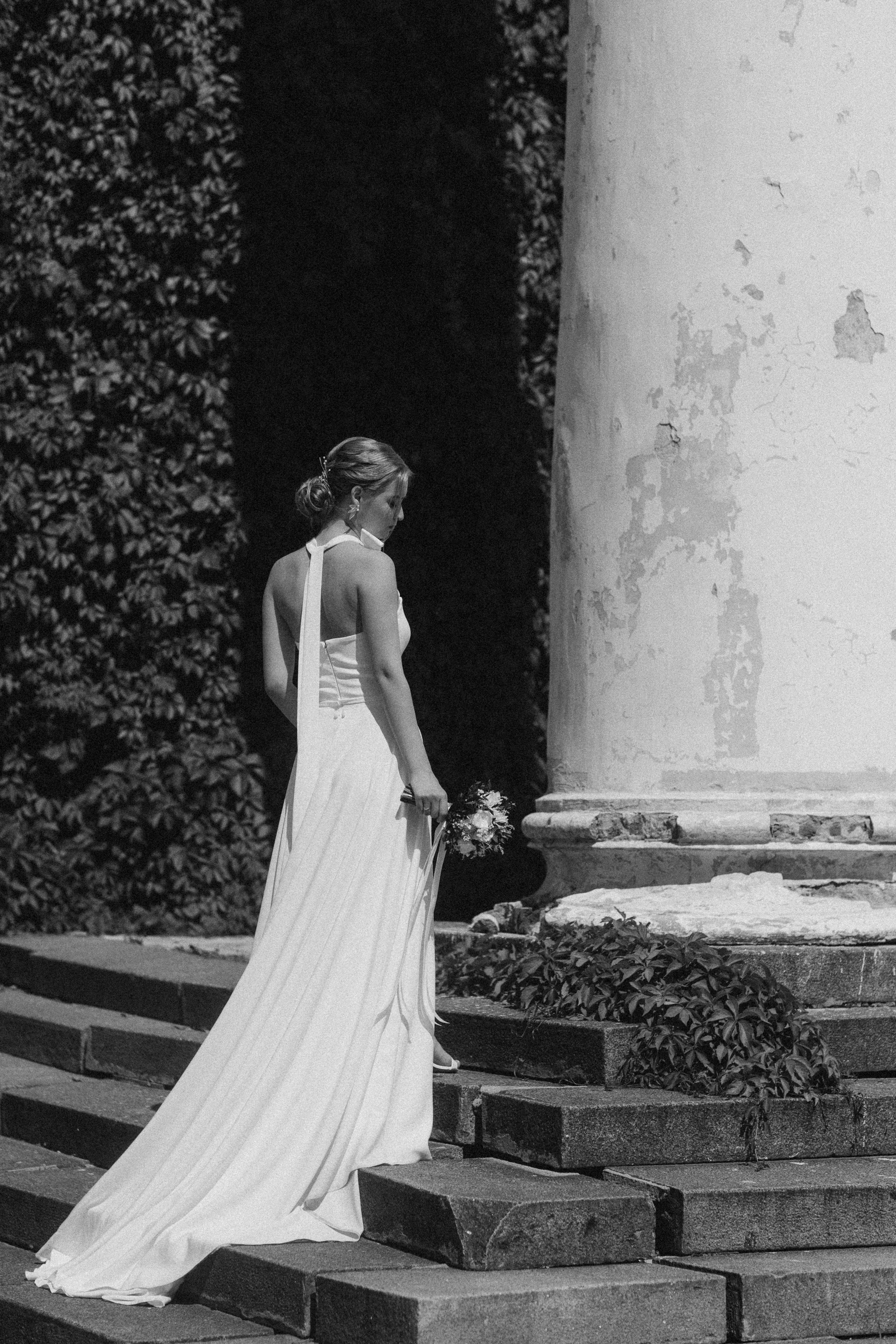 Свадебная фотосессия в Главном Ботаническом саду и в оранжерее. Свадебный фотограф в Москве Мария Крош