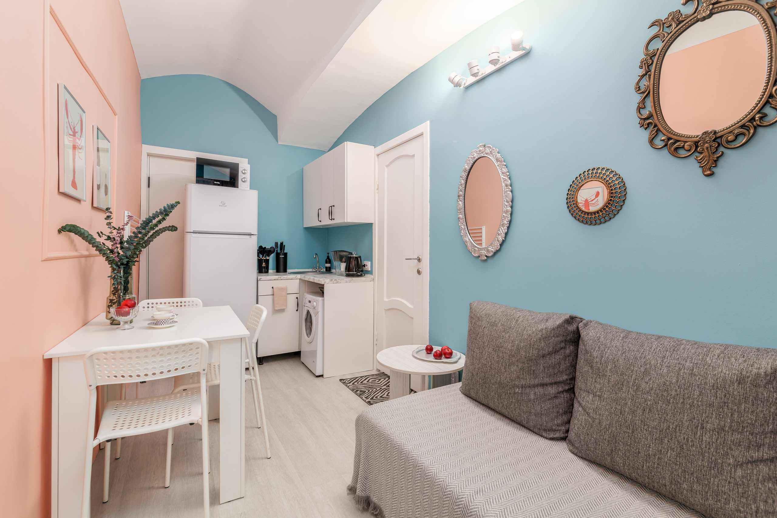 Апартаменты, Моховая ул