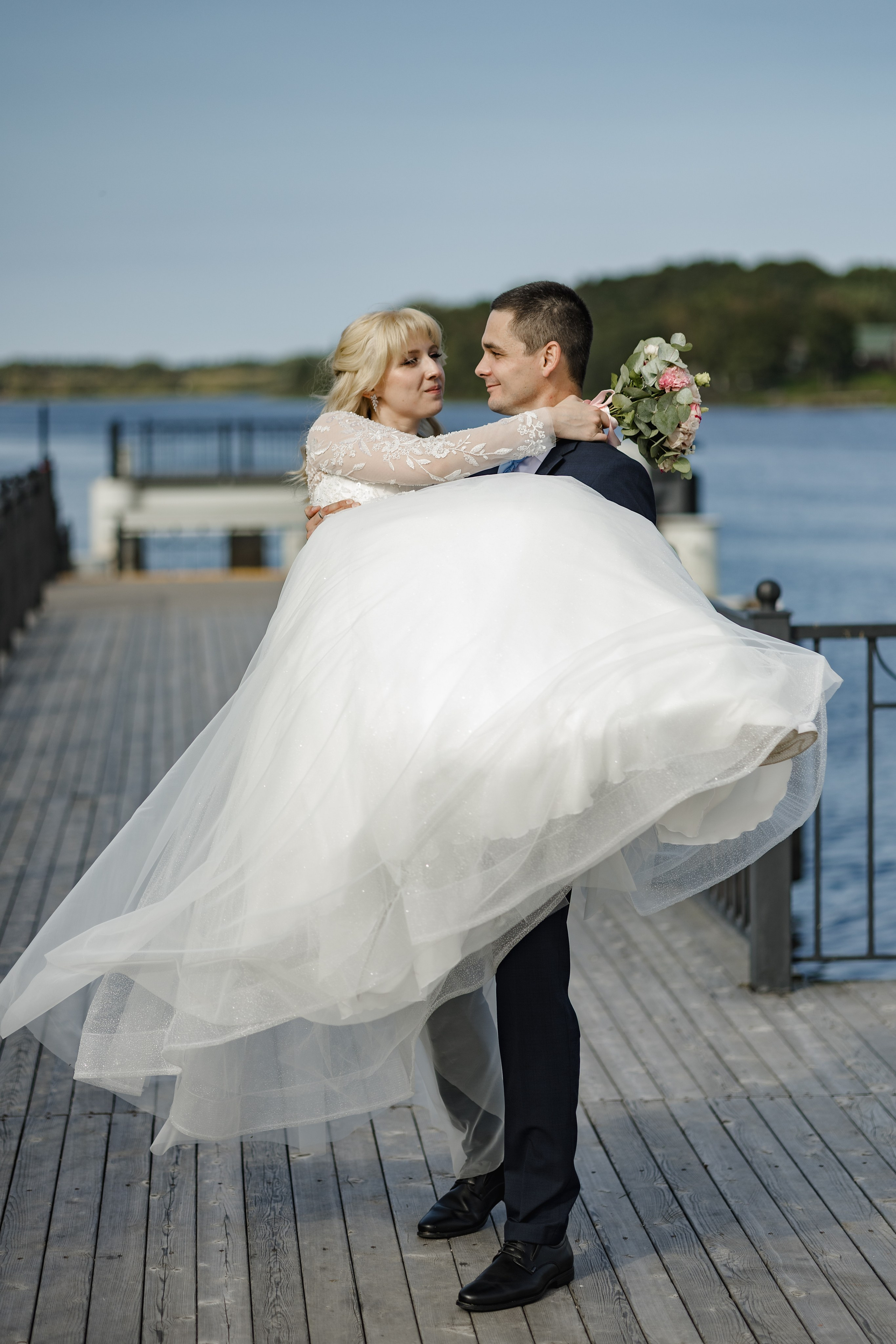 Михаил и Виктория. Свадебный и семейный фотограф в г. Волхов Алексей Кочерыжкин