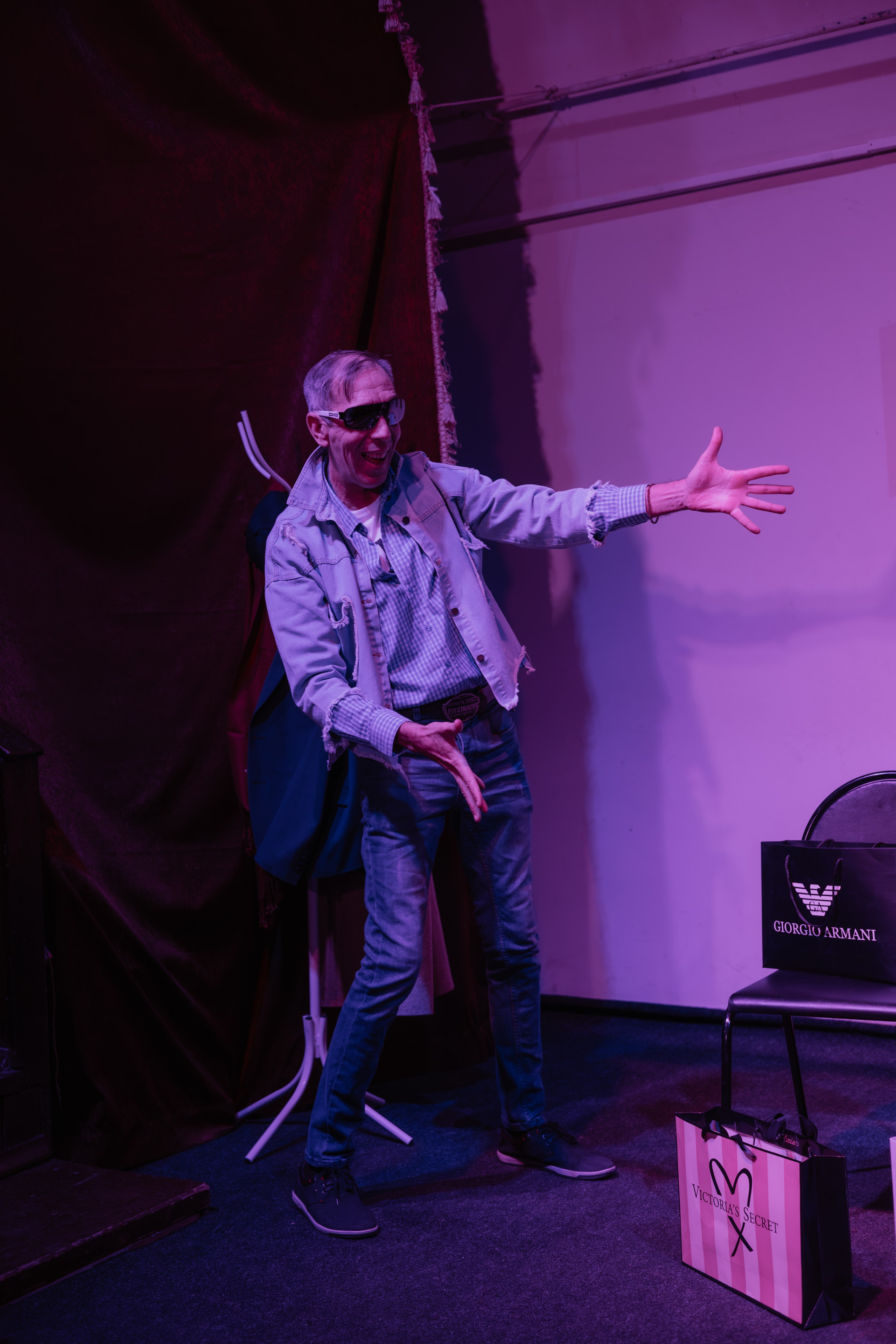 Дом актера «Денег много не бывает». Фотограф Марк Файзулин