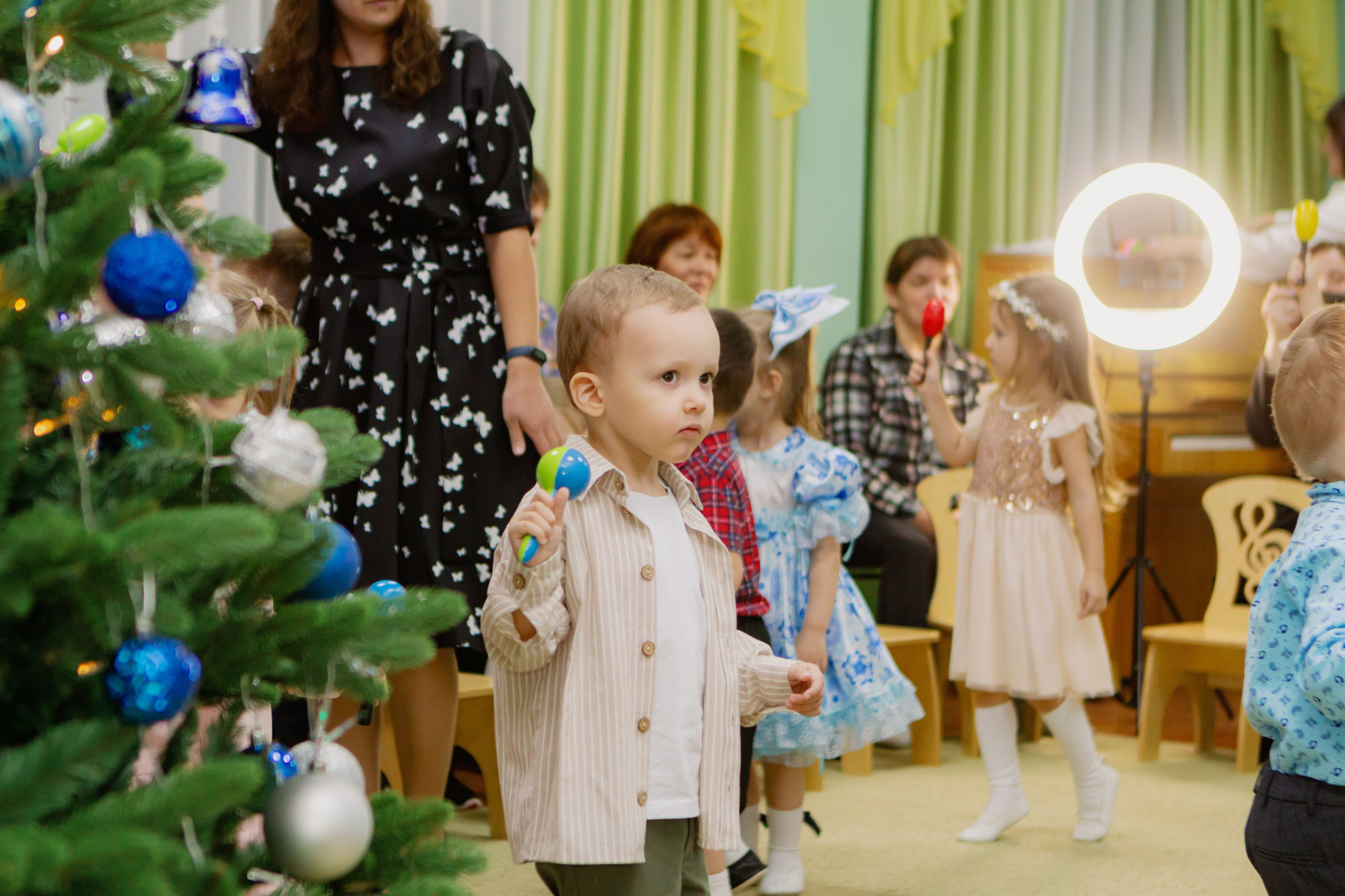 Фотосъёмка новогоднего утренника. Фотограф в Екатеринбурге Пойгина Елена