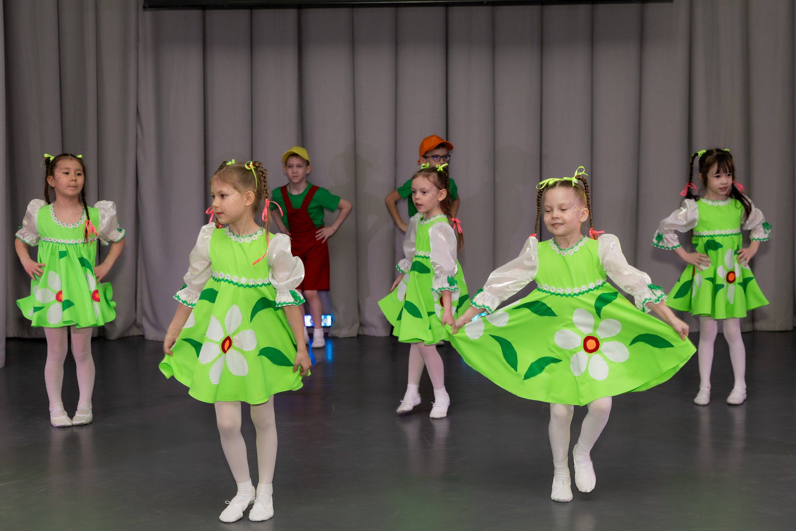 Танцевальный коллектив. Рыжий Фотограф Иркутск