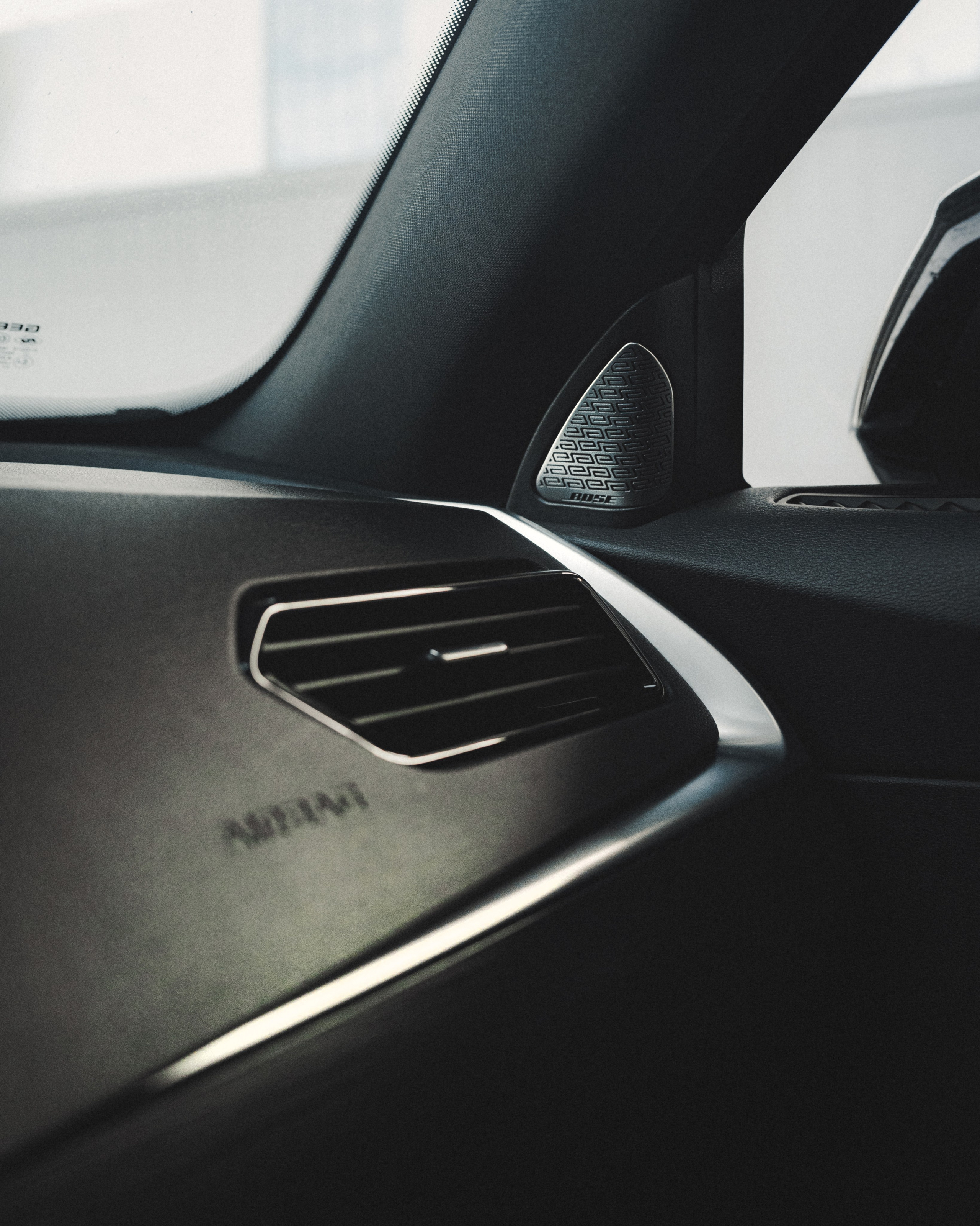 Автомобильная фотосессия Geely Tugella для Geely Motors. Фотограф Илья К. в Москве