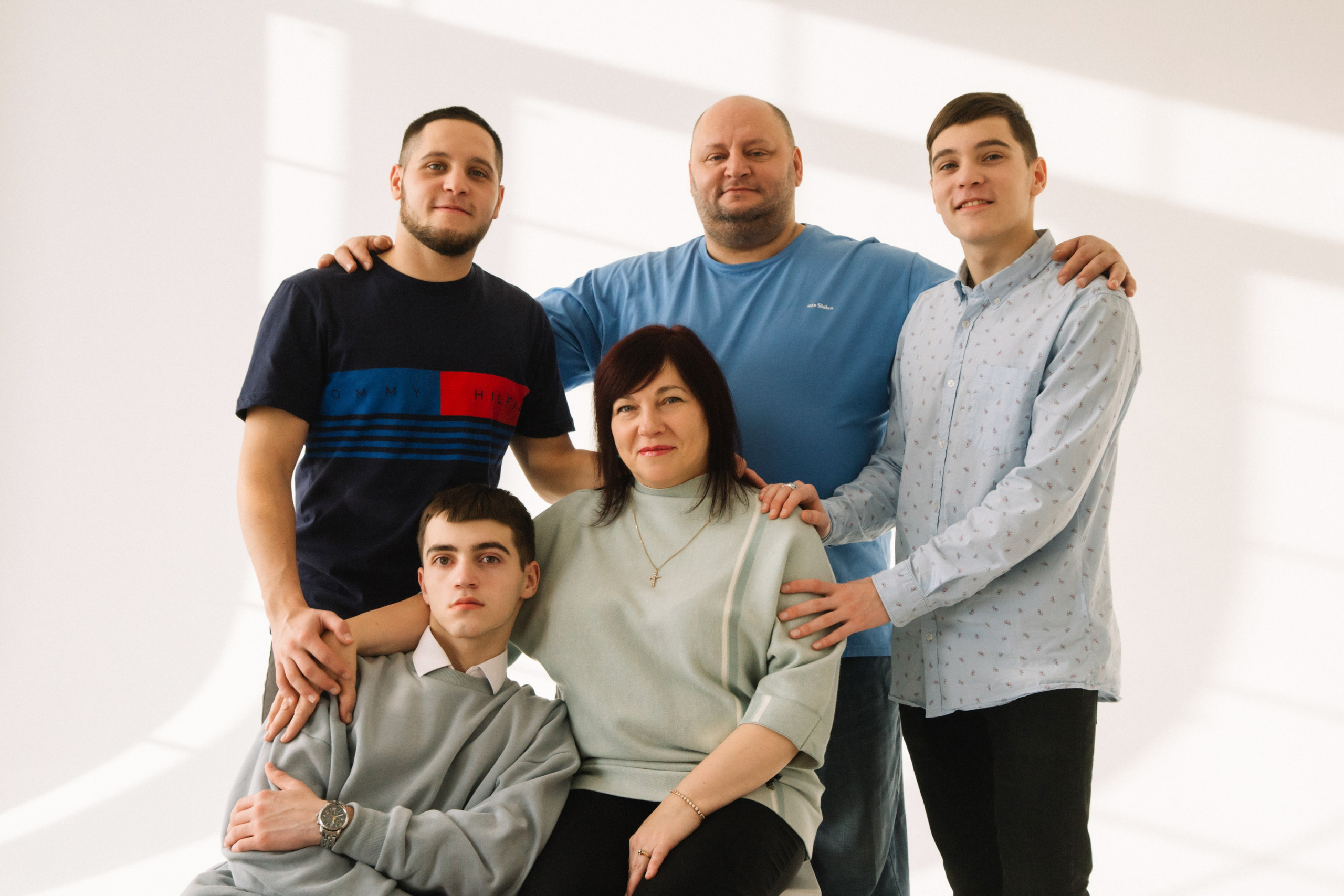 Съемка большой семьи на циклораме. Семейный фотограф в Томске Максимова Екатерина