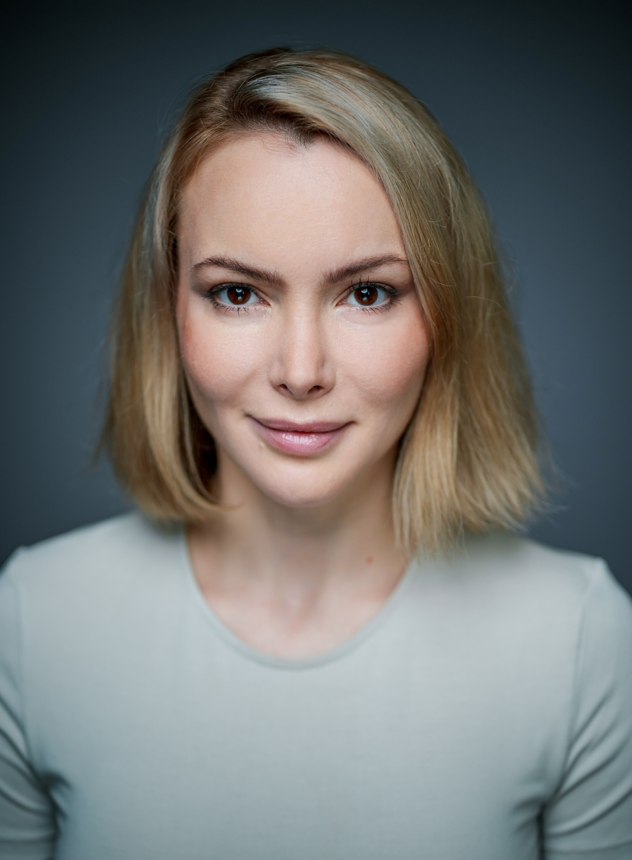 Актриса Елена Волик. Портретная съемка в Москве, студийный фотограф Игорь Фомин