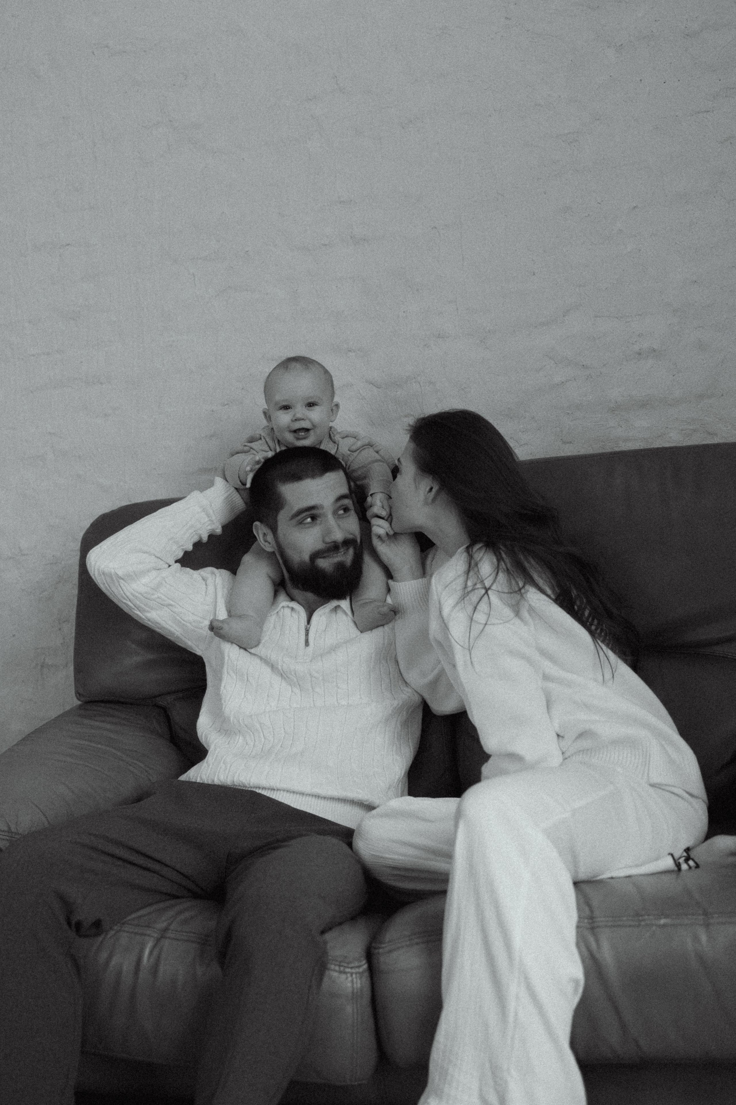 Семейная фотосессия в студии. Семейный фотограф Москва Юлиана Фетисова