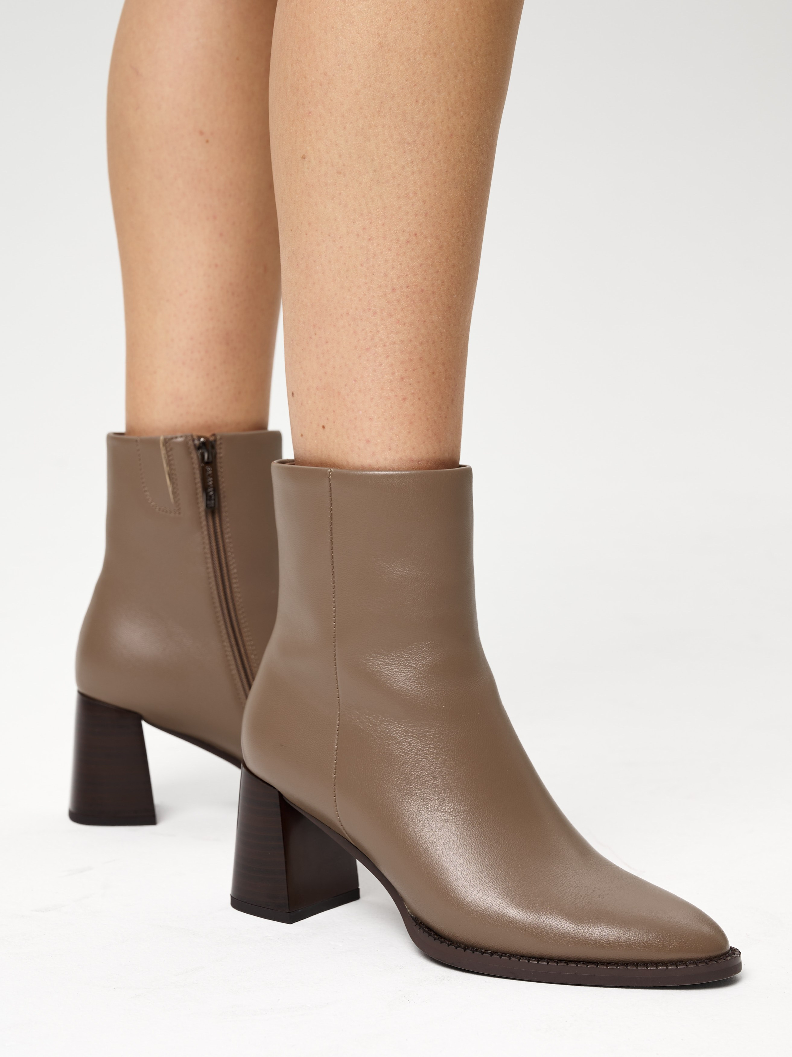 Съёмка для бренда Salamander. Fashion фотограф в Москве Ксения Чупрунова