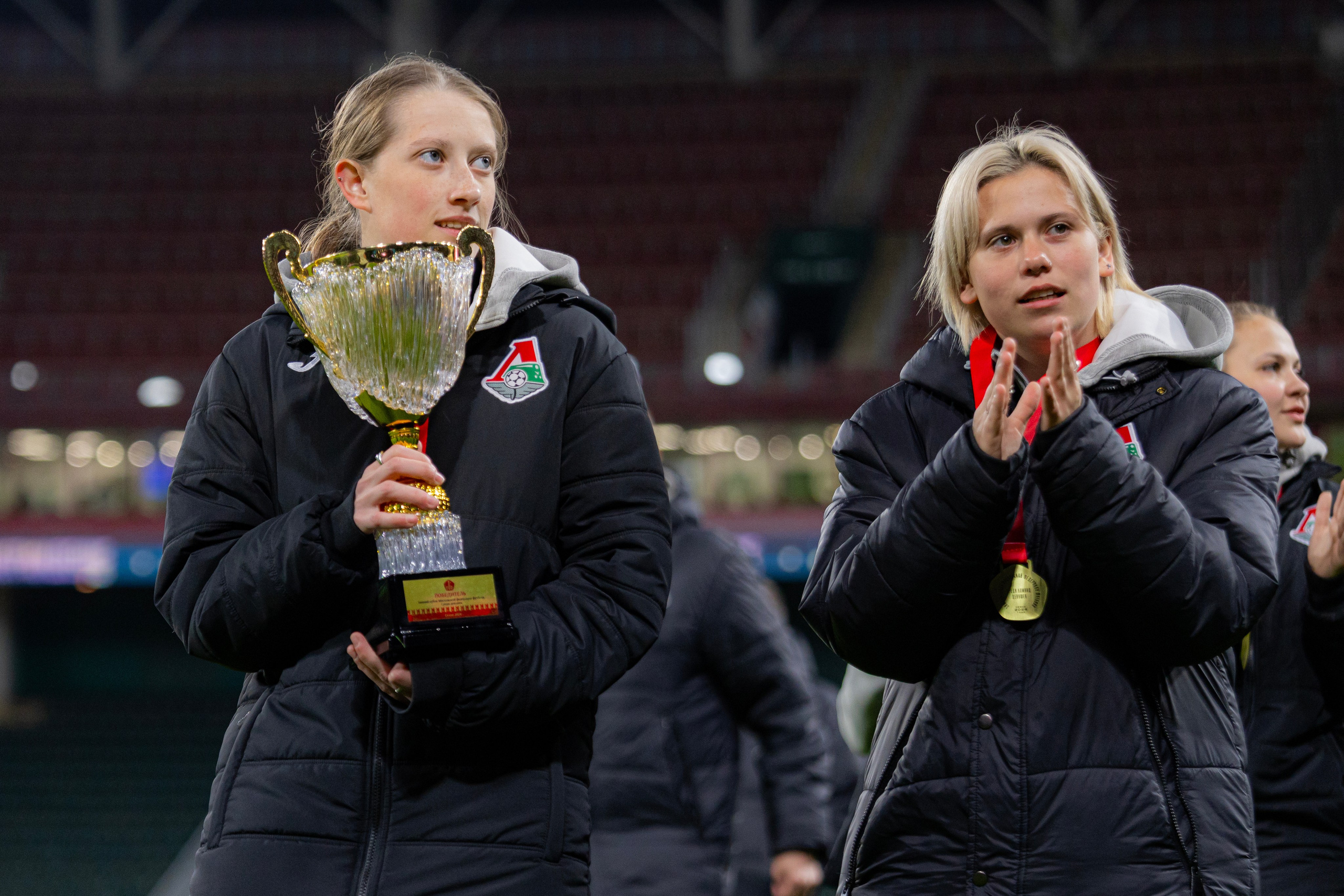 НАГРАЖДЕНИЕ ЖЕНСКОГО ОТДЕЛЕНИЯ АКАДЕМИИ ФК ЛОКОМОТИВ. Artem Zenin Photography