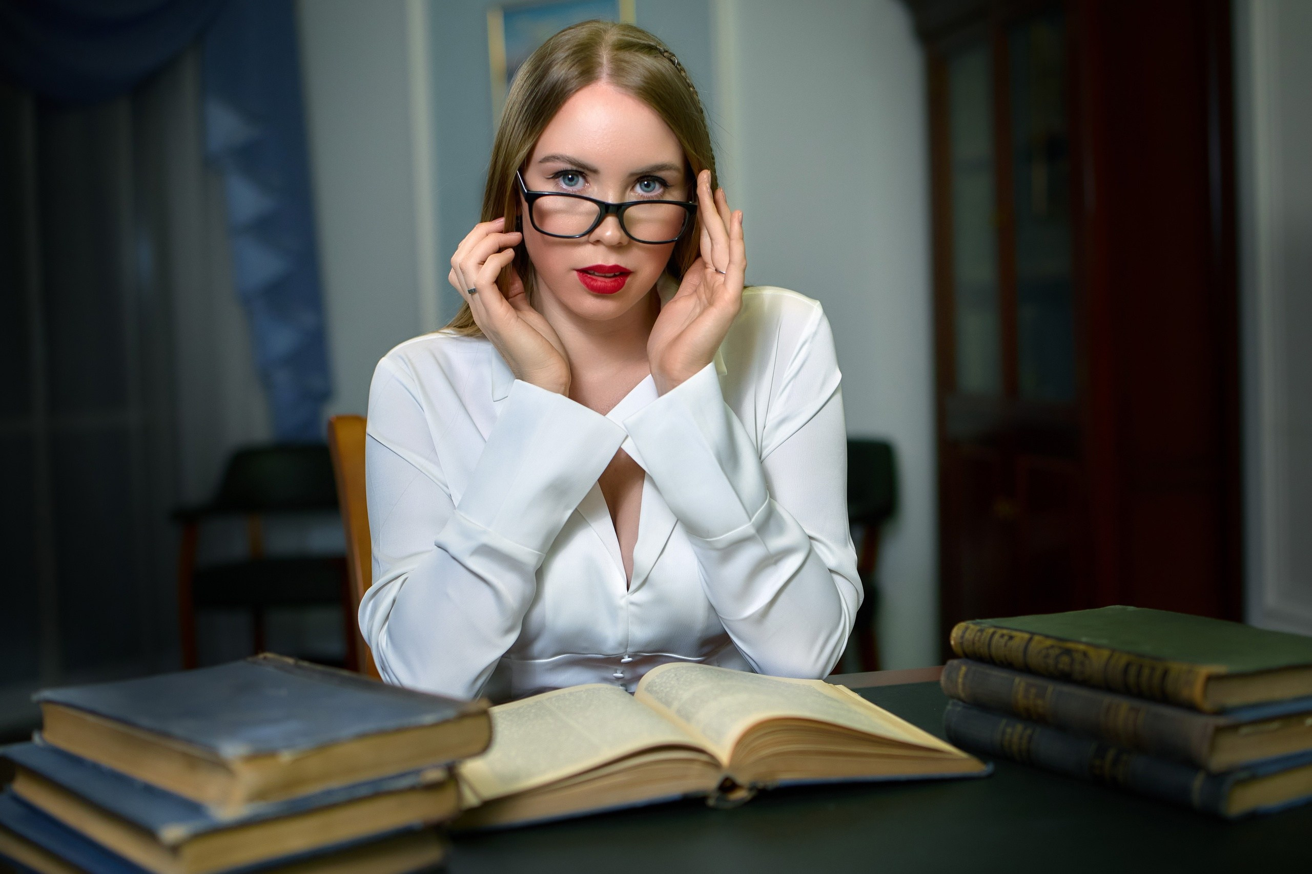 Фотосессия библиотека. Владимир Суздалов (ProMaXe) — Портретный фотограф, тематические фотосессии в Чебоксарах