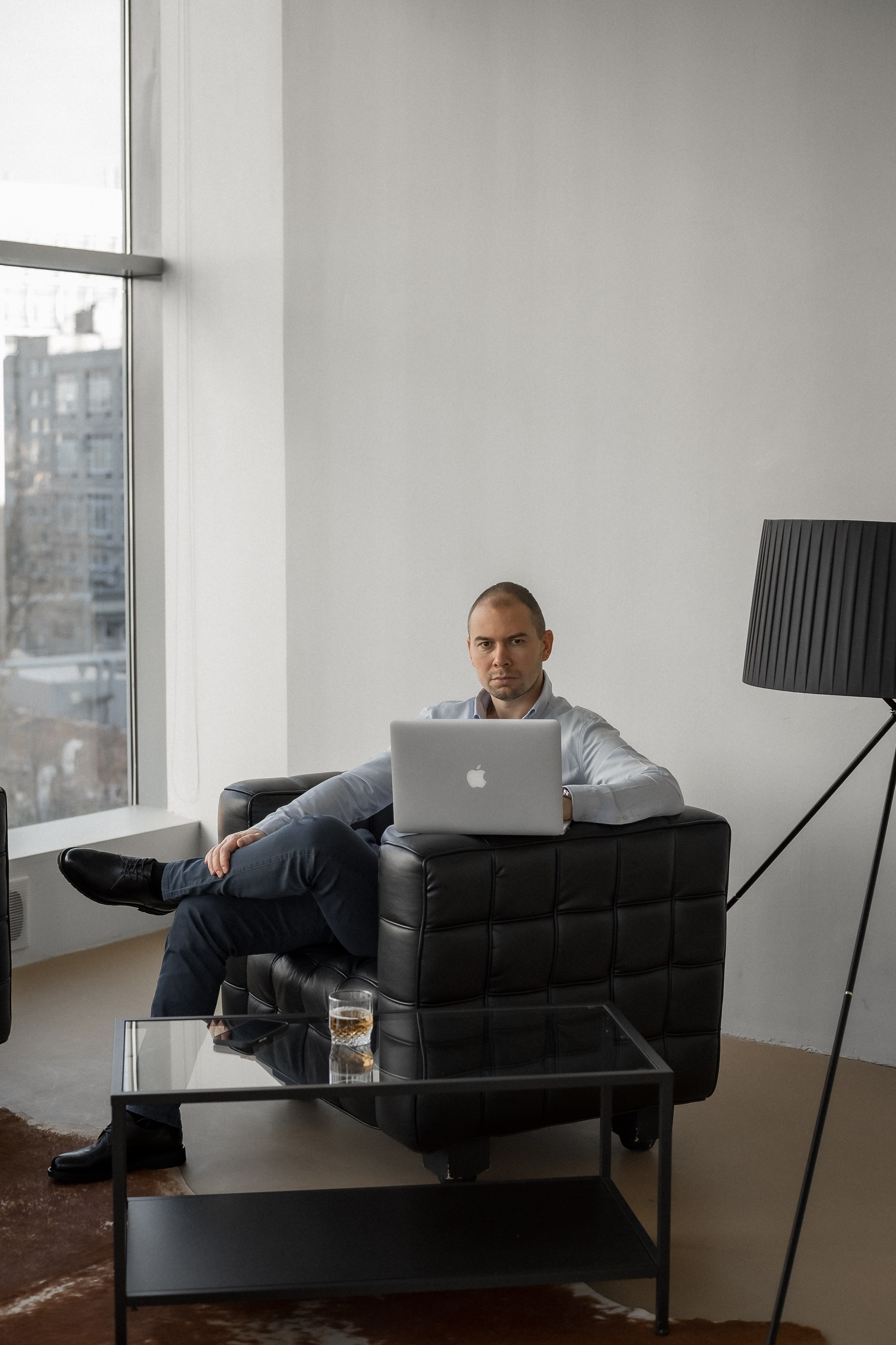 Бизнес портрет для руководителя. КОНТЕНТ |БРЕНД фотограф Санкт-Петербург — Жанна Олтаржевская