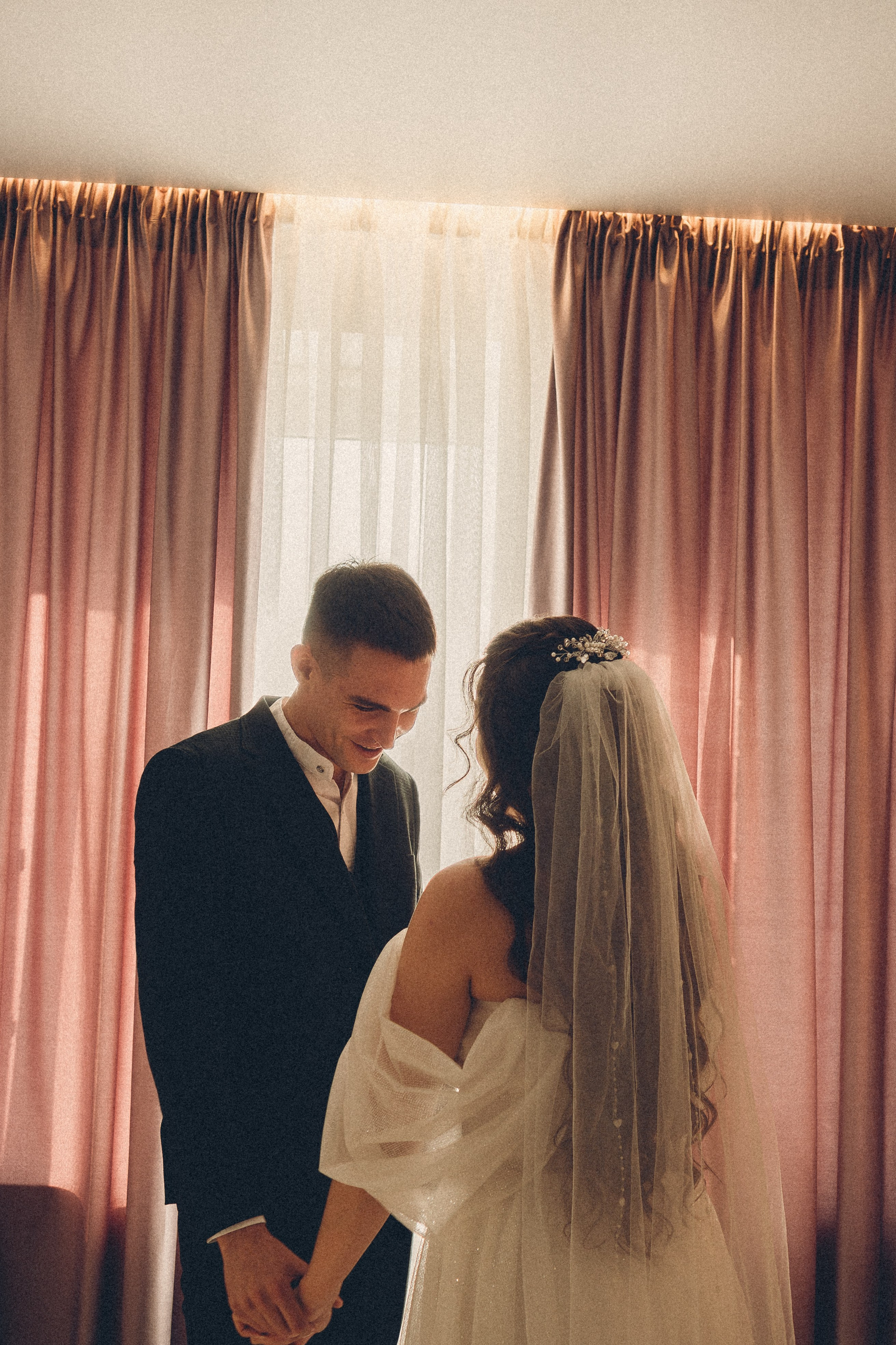 СВАДЕБНАЯ СЬЕМК В ПАРКЕ 300-ЛЕТИЯ. Профессиональный фотограф, Санкт-Петербург — Виктория Богомолова