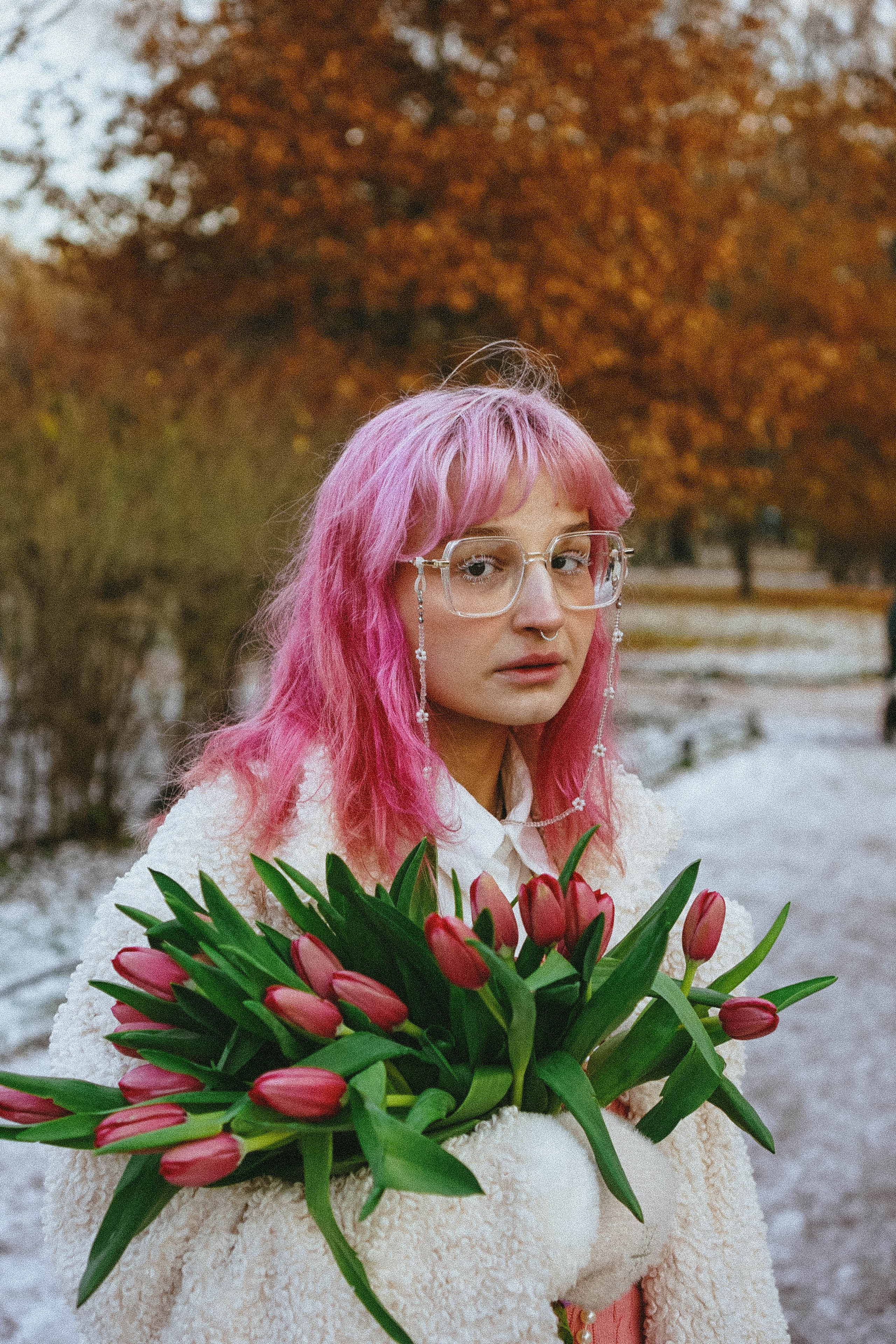 Прогулочная фотосессия с тюльпанами. Профессиональный фотограф, Санкт-Петербург — Виктория Богомолова