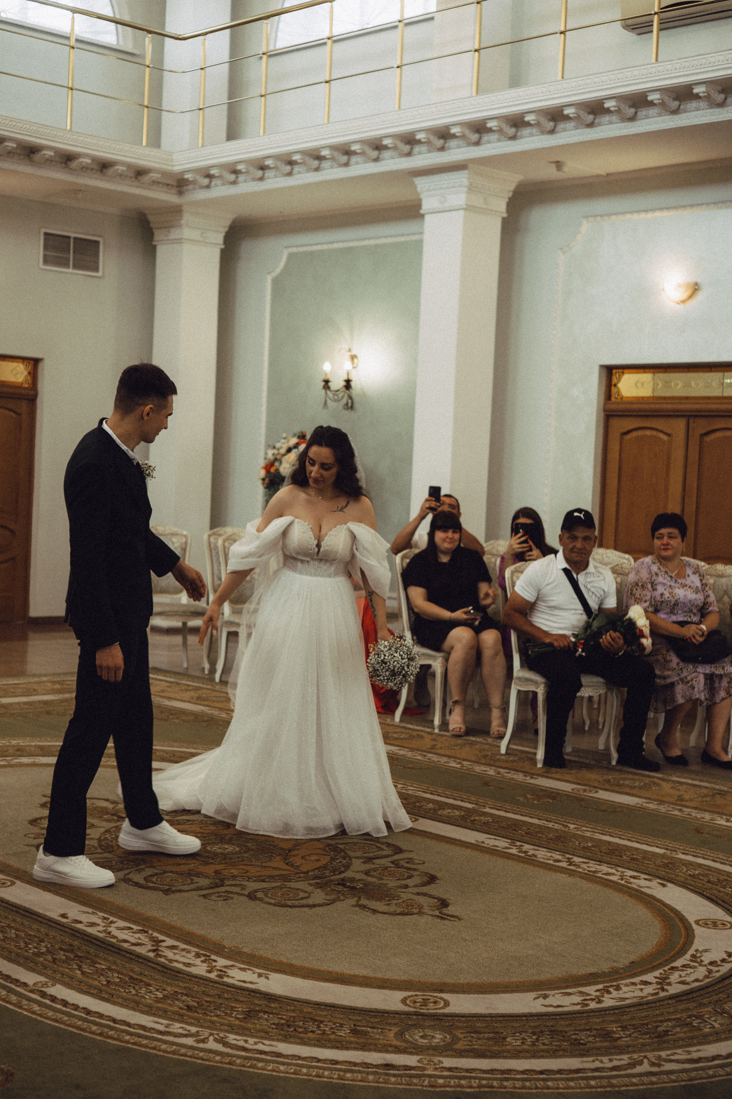 СВАДЕБНАЯ СЬЕМК В ПАРКЕ 300-ЛЕТИЯ. Профессиональный фотограф, Санкт-Петербург — Виктория Богомолова