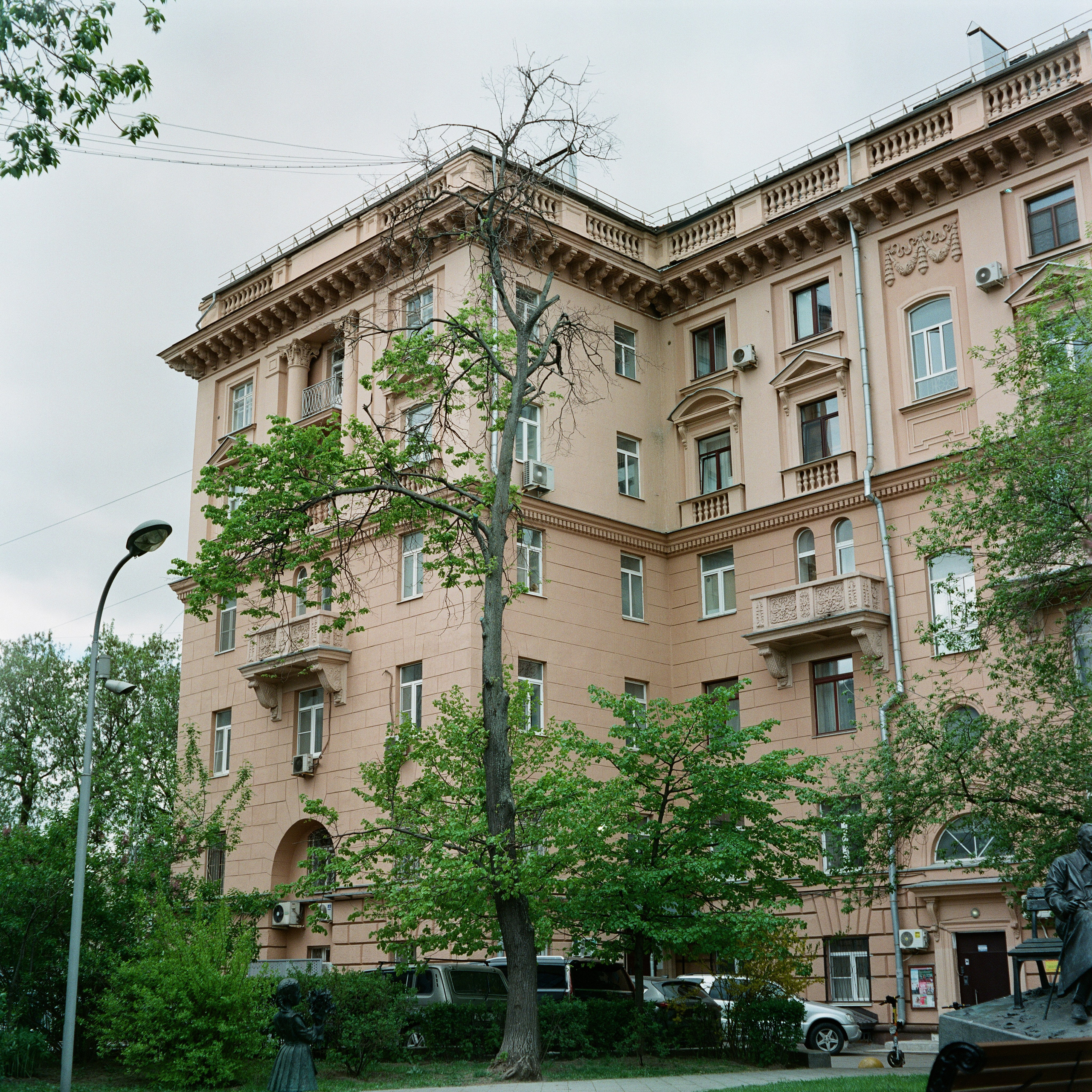 Улица Поваровка и окрестности | Minolta Autocord | Fujicolor Pro 400H