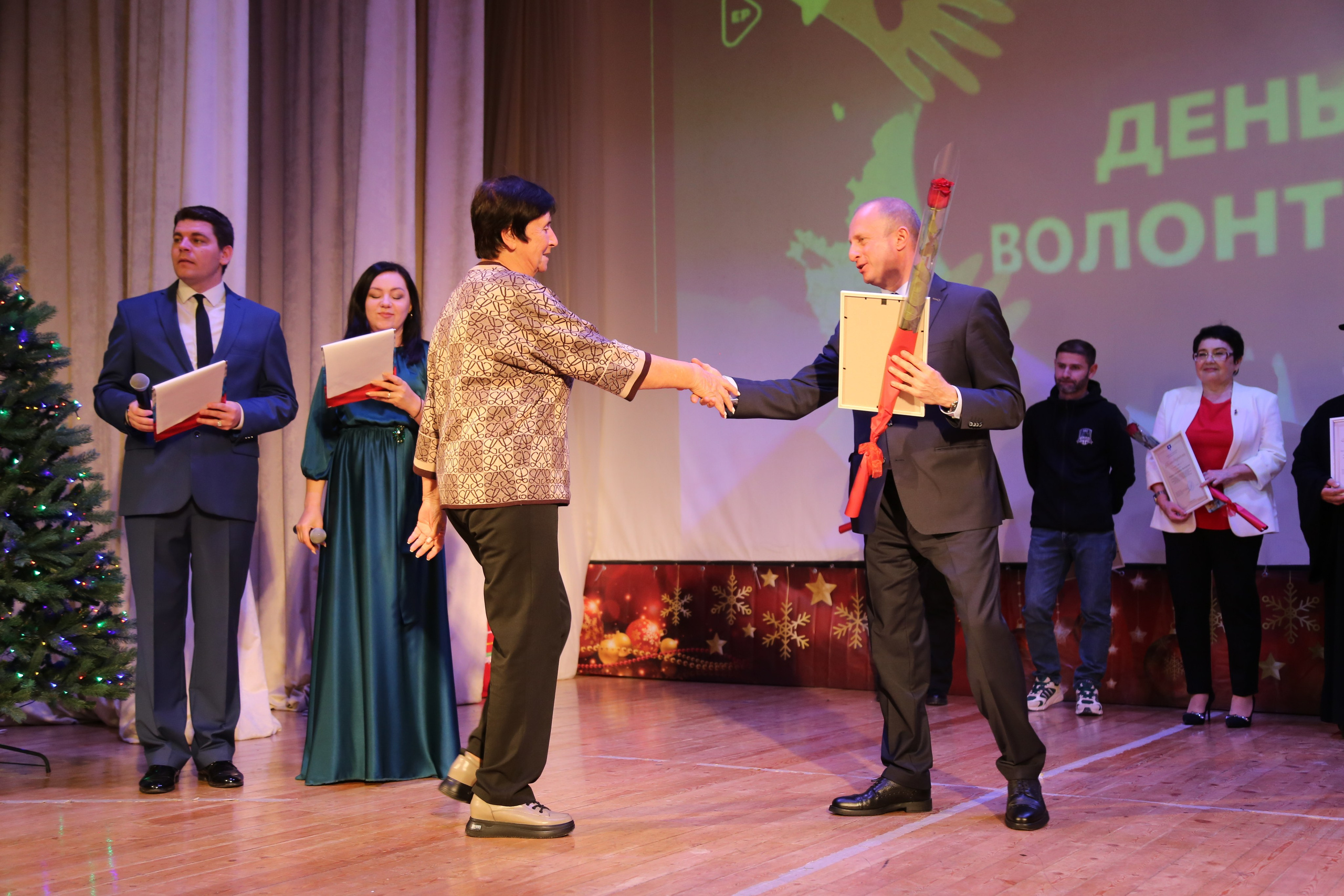 День Волонтёра. Жизнь курорта Кабардинка в фотографиях