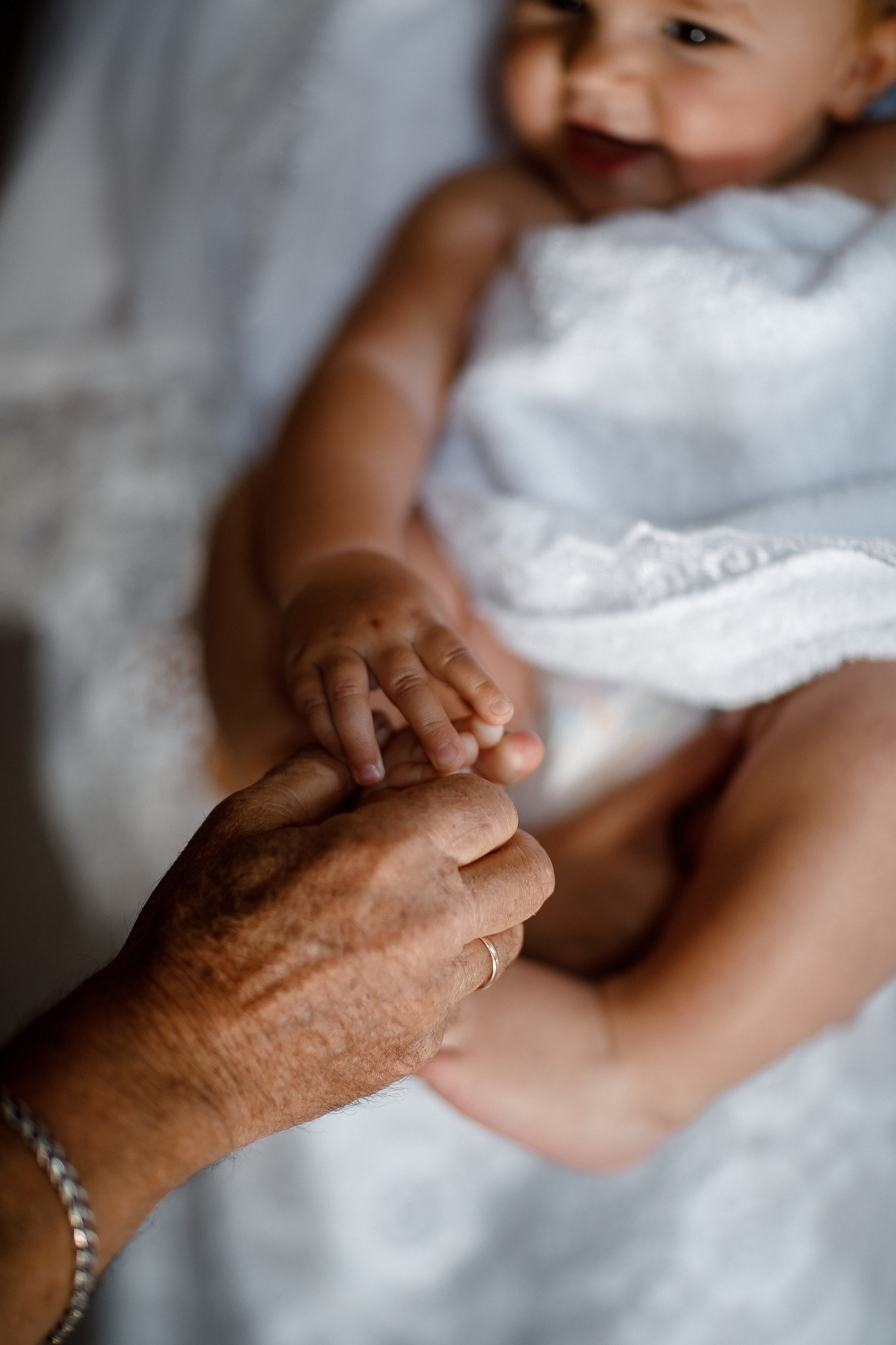 Таинство крещения. Фотограф материнства и таинства кормления Екатерина Кузьмин