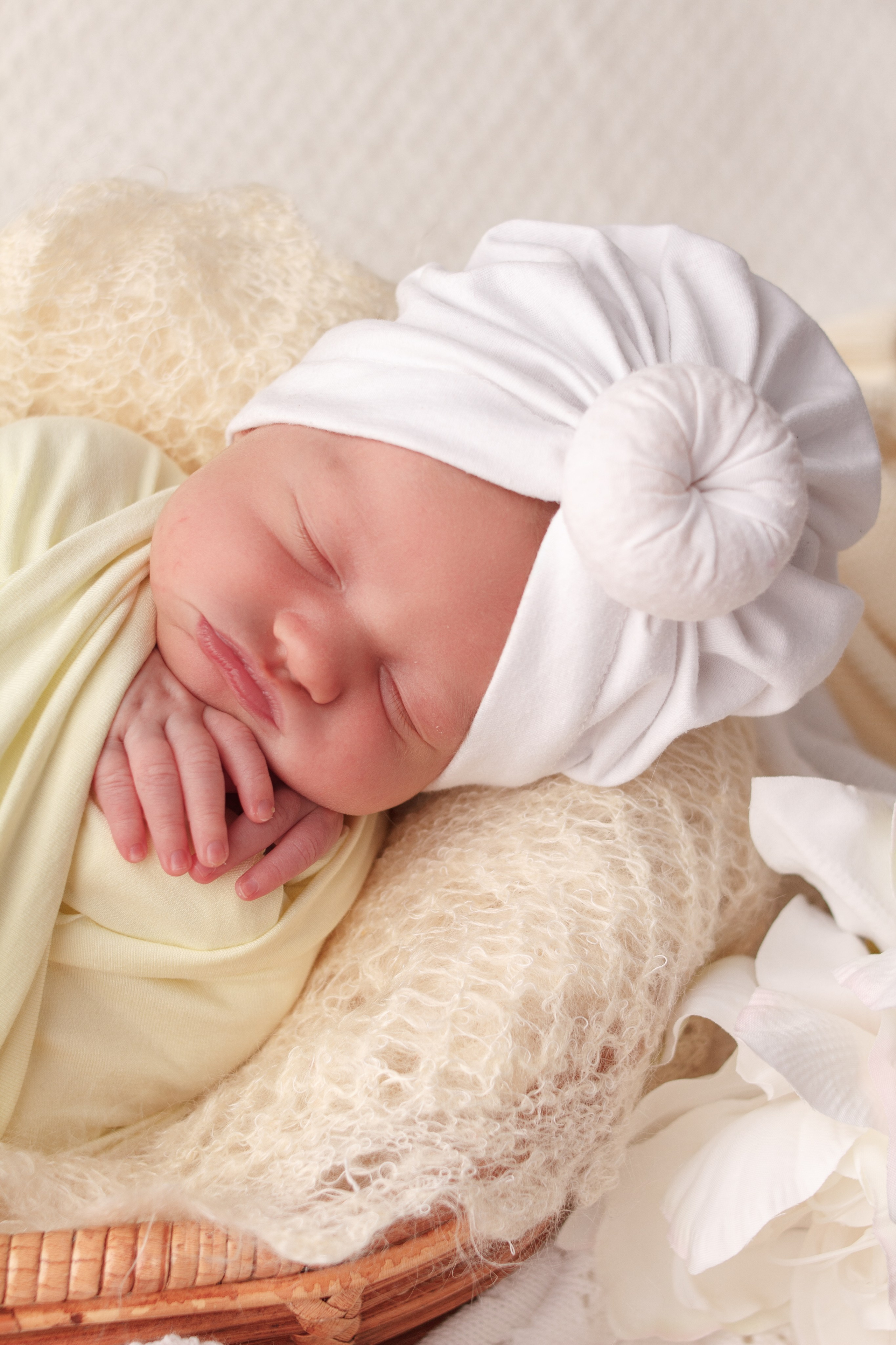 Райа. Первый кадр | newborn фотограф | Всеволожск