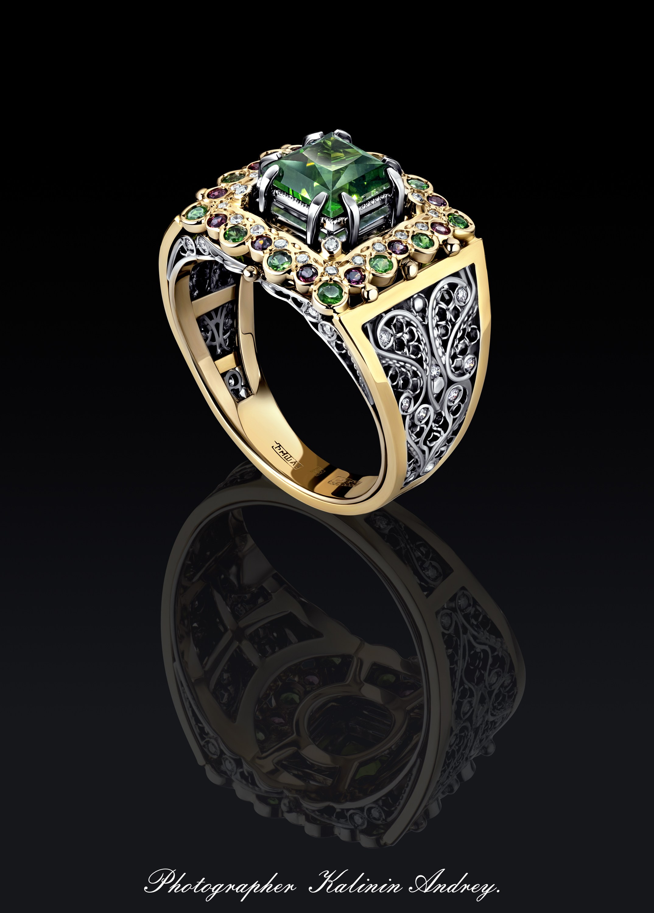 Рекламная эксклюзивная предметная фотосъёмка ювелирных изделий в Москве  тел +7 966-003-13-07. Высококачественная профессиональная рекламная фотосъёмка ювелирных украшений, драгоценных камней в Москве. Обучение, консультация