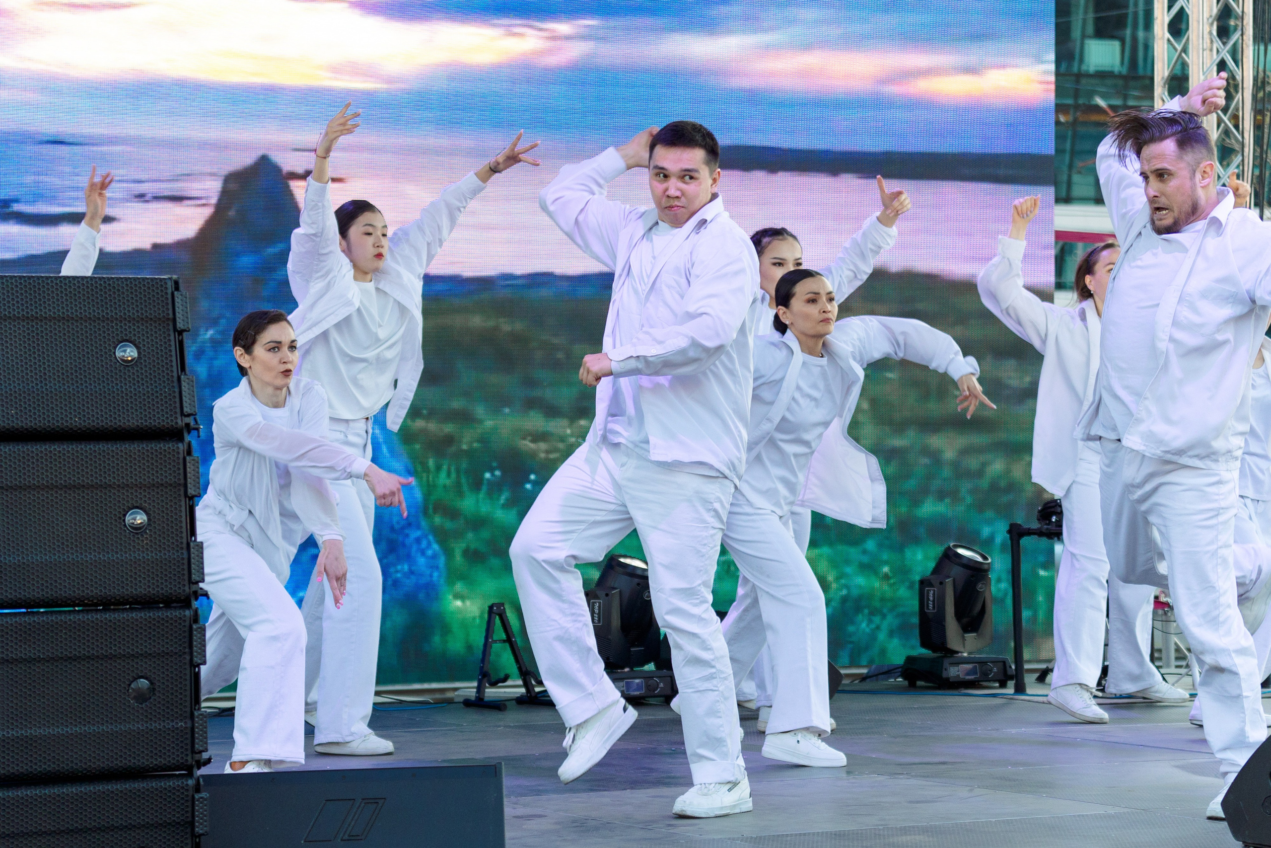 Концерт приуроченный к празднованию 80 лет победл. Свадебный и семейный фотограф в Улан-Удэ