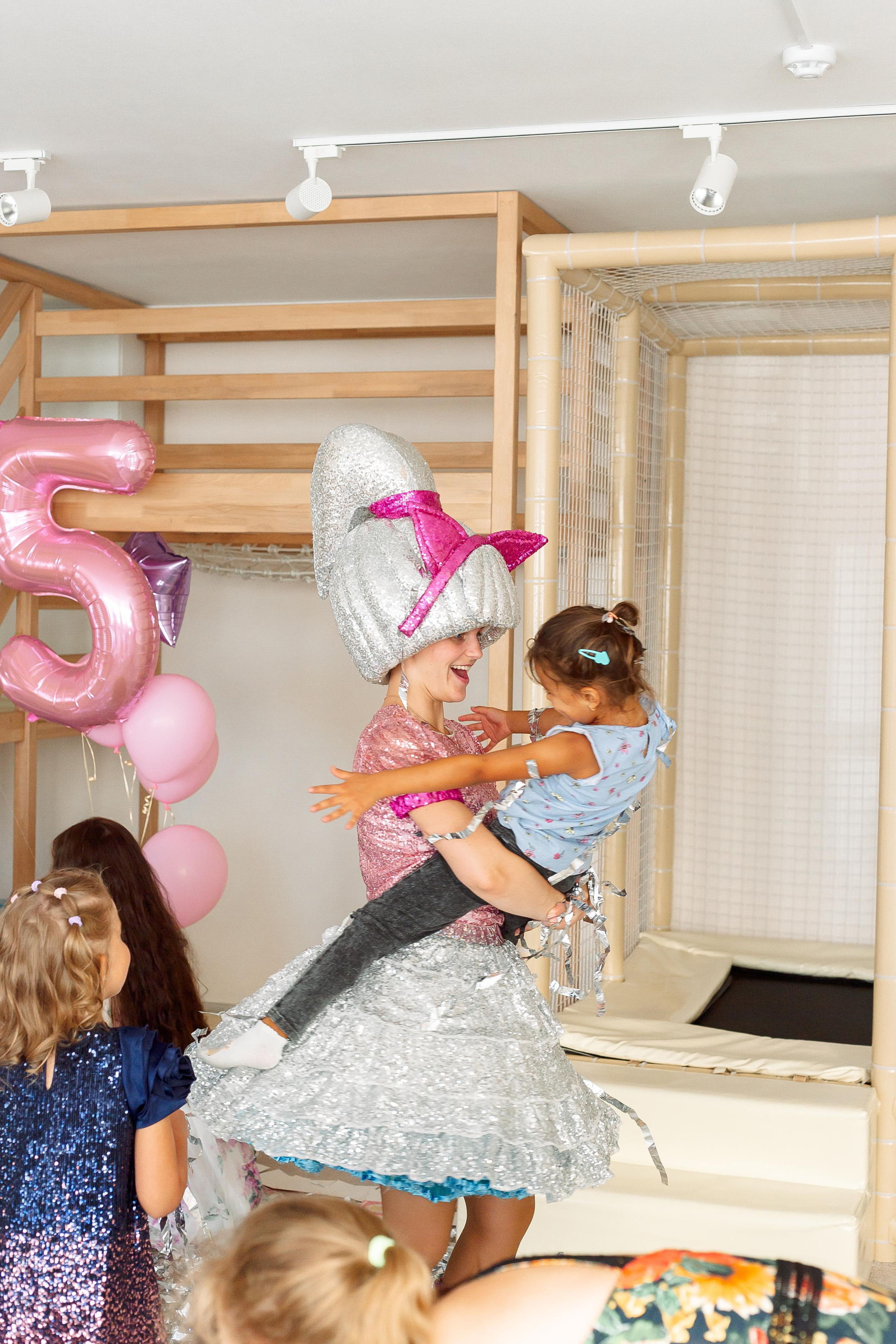 Варя в Пуговке. Семейный детский фотограф. Фотосессия в Минске