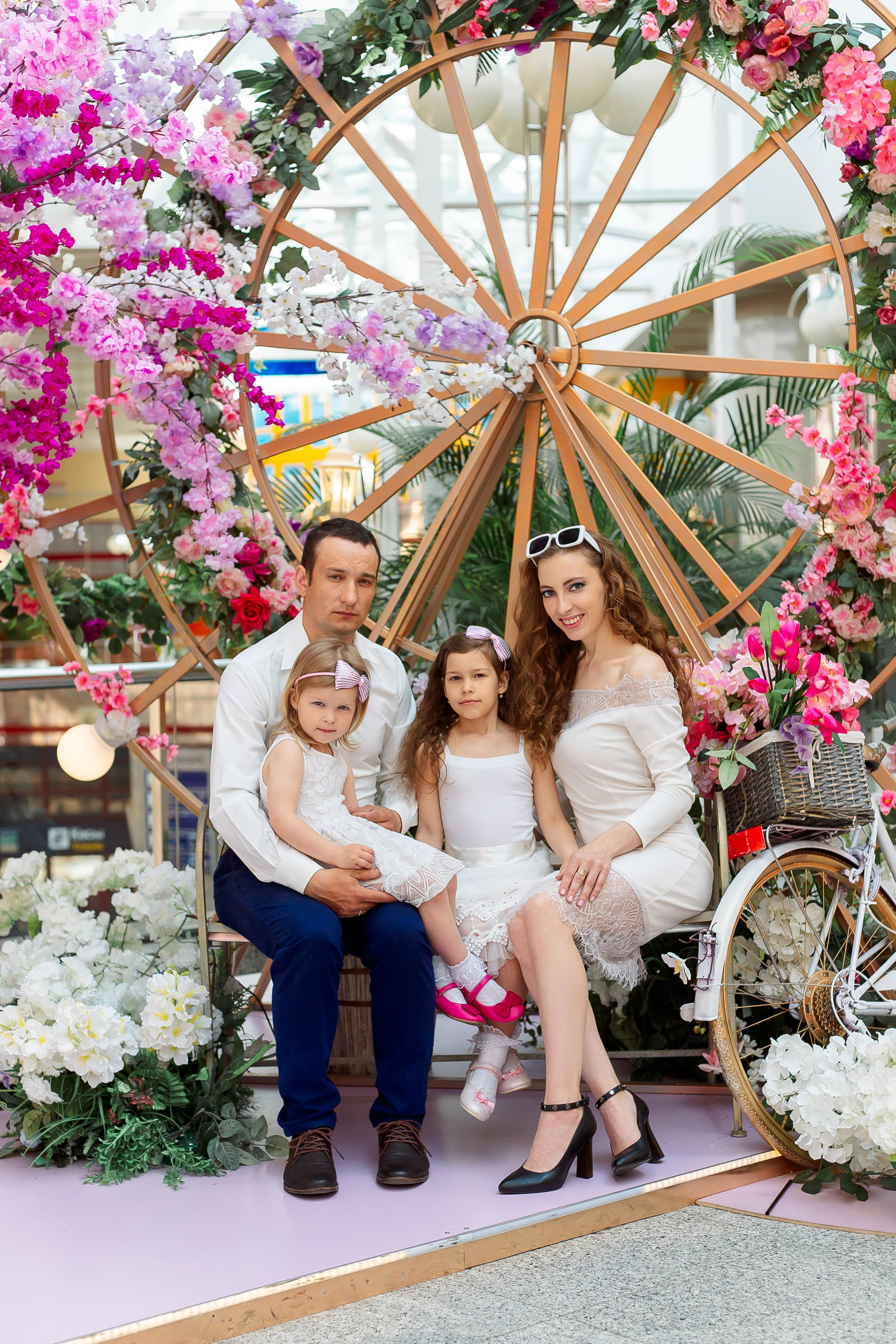 Прогулка на вокзале. Семейный детский фотограф. Фотосессия в Минске