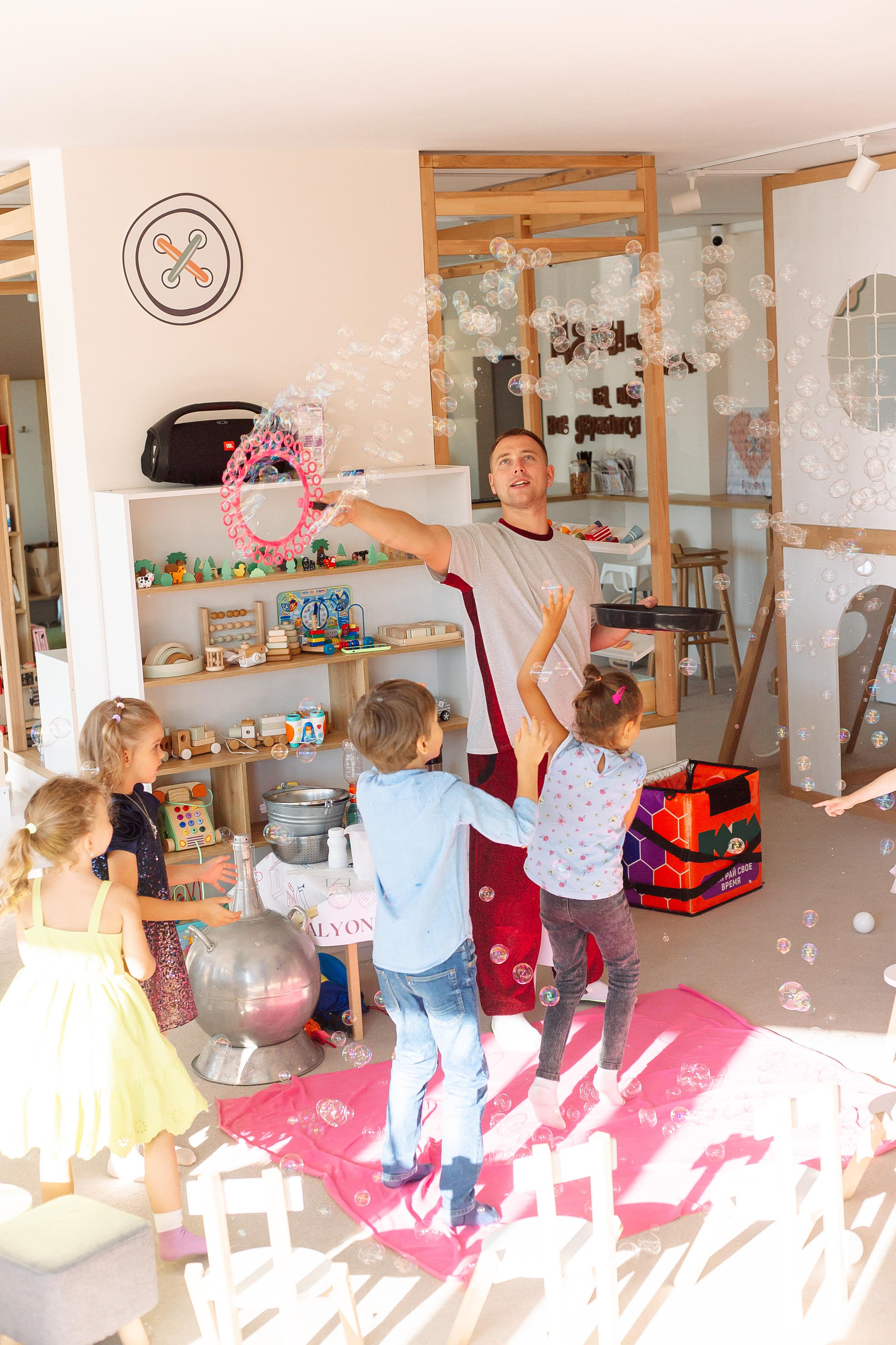 Варя в Пуговке. Семейный детский фотограф. Фотосессия в Минске