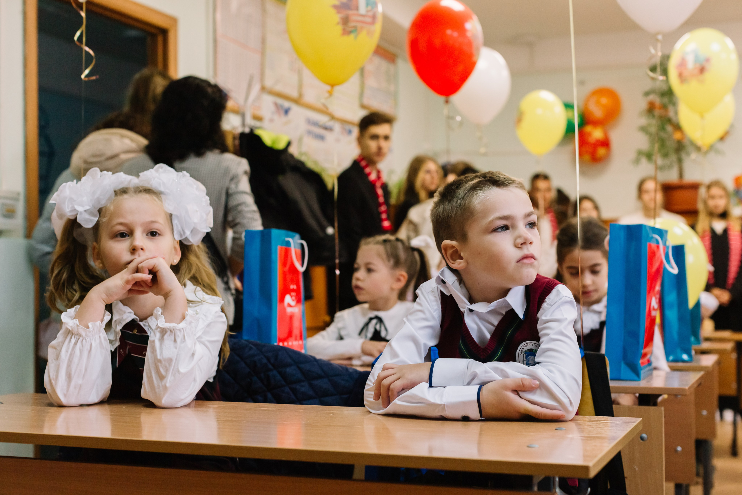 алёна малахова фотограф новосибирск семейный детский домашняя фотосессия в новосибирске день рождения репортажная съёмка фотосессия с лошадьми на конюшне деревня алтай  на природе фотосессия в детском саду мама и сын предложение руки и сердца идея  помолвка фотосессия берег закат детский день рождения годик торт аниматор лофт игровая продолжение следует prodoljenie_sleduet_  корпоратив тимбилдинг первоклашка линейка  контент  бизнес портрет оперный новат франция берет весна девушка мама и дочь мать и дитя