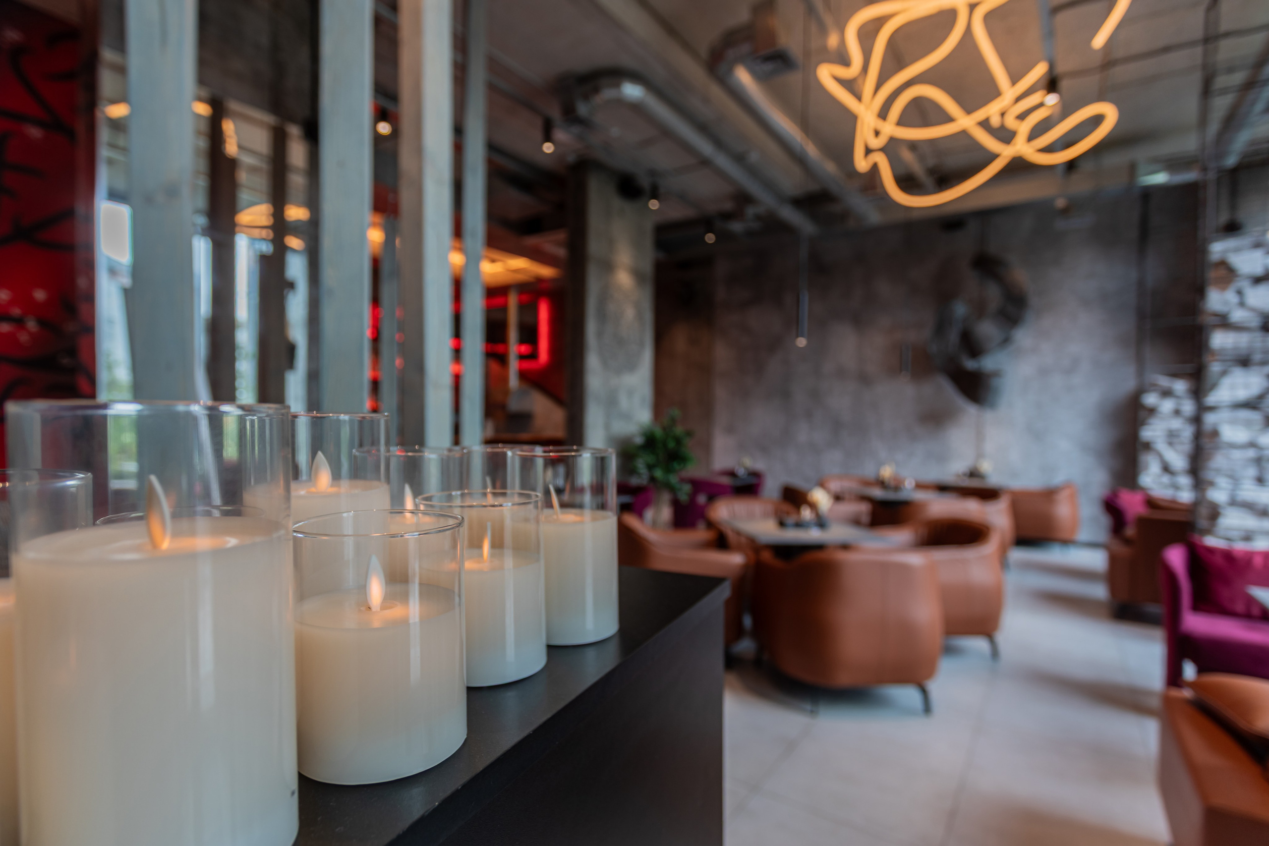 Интерьер кальянной Мята Lounge Уфа, фото Алексея Муравьёва, уютная зона отдыха с кальянами,Кальянная Мята Lounge Уфа, съёмка фотографа Алексея Муравьёва, стильный дизайн, комфортная атмосфера,Зона отдыха Мята Lounge Уфа, современные кальяны, барная стойка, фото Алексея Муравьёва,Интерьер Мята Lounge Уфа, мягкие диваны, приглушённый свет, кальяны, работа фотографа Алексея Муравьёва,Кальянная Мята Lounge Уфа, место для расслабления, общения, съёмка Алексея Муравьёва,Мята Lounge Уфа, атмосфера уюта, дыма кальянов, фото Алексея Муравьёва,Кальяны, релакс, Мята Lounge Уфа, фотография Алексея Муравьёва,Стильный лаунж, Мята Lounge Уфа, работа фотографа Алексея Муравьёва,Уютный лаунж, кальяны, Мята Lounge Уфа, фото Алексея Муравьёва,Расслабление, Мята Lounge Уфа, кальяны, комфорт, съёмка Алексея Муравьёва,Тёплая атмосфера лаунжа, Мята Lounge Уфа, мягкие кресла, дым кальянов, приятная музыка, фото Алексея Муравьёва,Расслабляющий интерьер, Мята Lounge Уфа, идеальное место для вечера, работа фотографа Алексея Муравьёва,Современная кальянная, Мята Lounge Уфа, стиль, комфорт, атмосфера, съёмка Алексея Муравьёва,Уютный лаунж-пространство, Мята Lounge Уфа, изысканные кальяны, фото Алексея Муравьёва,Мята Lounge Уфа, стиль, комфорт, дым кальянов, работа фотографа Алексея Муравьёва,Барная стойка, кальяны, лаунж, Мята Lounge Уфа, съёмка Алексея Муравьёва,Современные кальяны, интерьер, Мята Lounge Уфа, фото Алексея Муравьёва,Декор лаунжа, Мята Lounge, стильные элементы, Уфа, работа фотографа Алексея Муравьёва,Зона кальянов, Мята Lounge Уфа, уют, стиль, съёмка Алексея Муравьёва,Атмосфера лаунжа, мягкие диваны, кальяны, Мята Lounge Уфа, фото Алексея Муравьёва