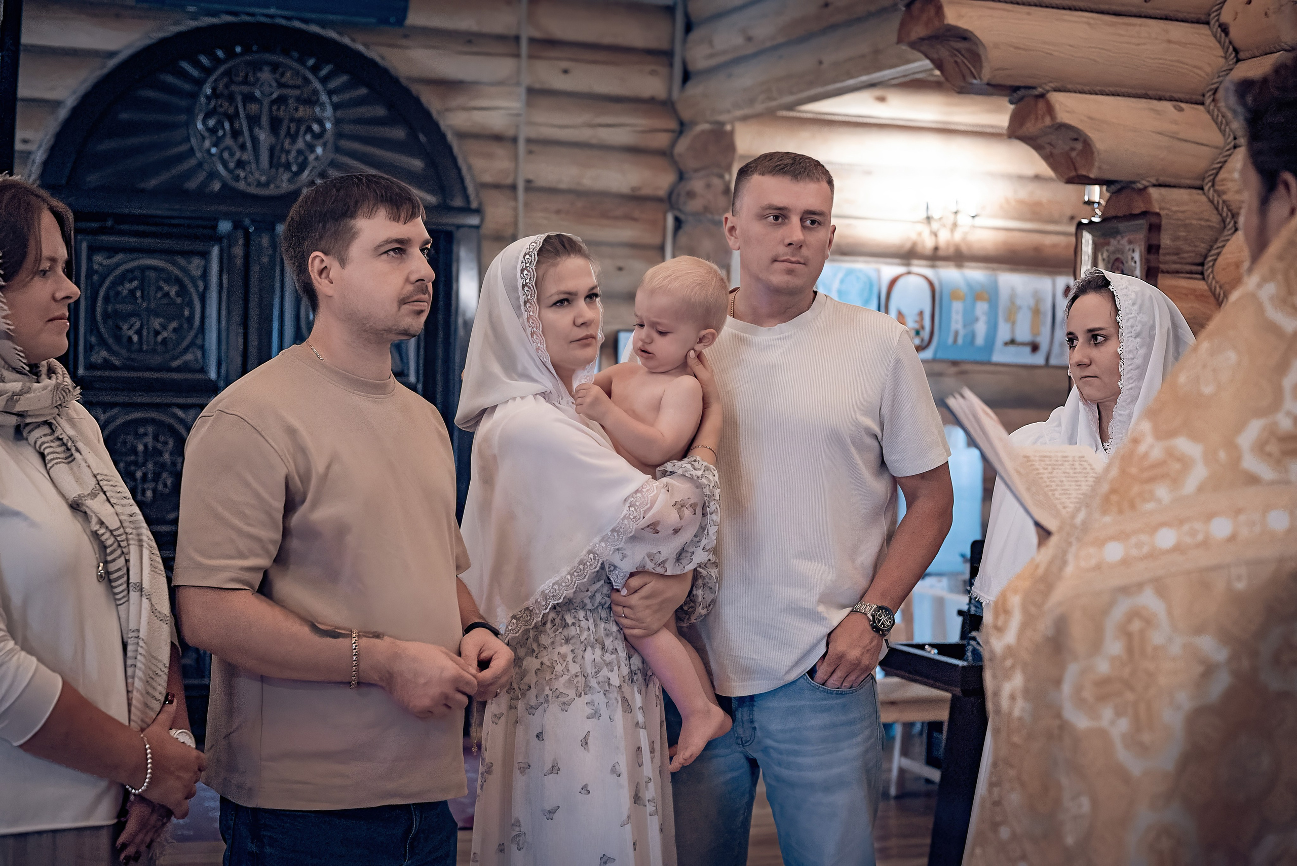 Крещение Витюши в храме священномученника Амфилохия. Фотографы крещения/венчания  Красноярск Татьяна и Вячеслав Переваловы