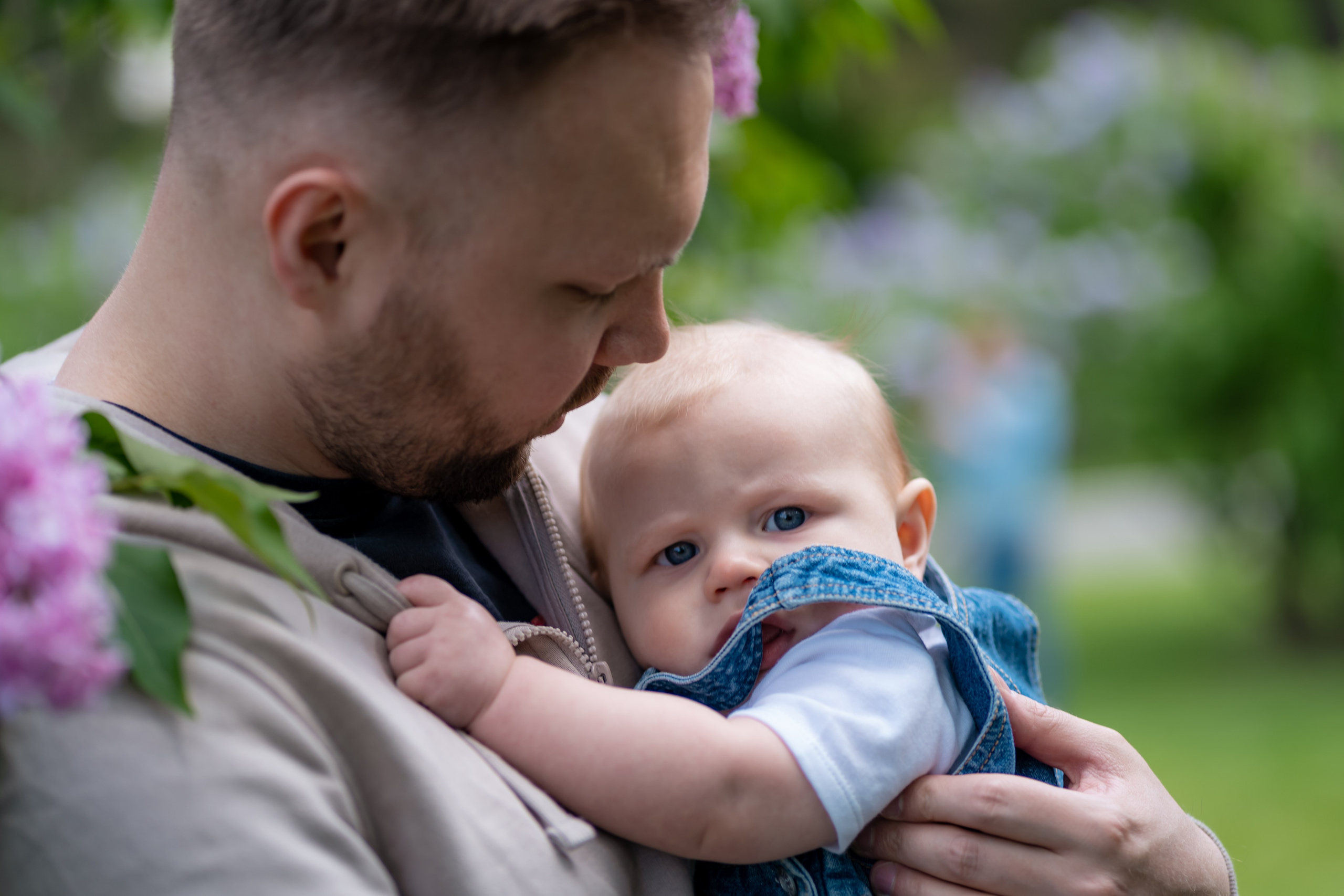 Софья с семьёй на ВДНХ. Семейный фотограф Варвара Сорока в городе Москве