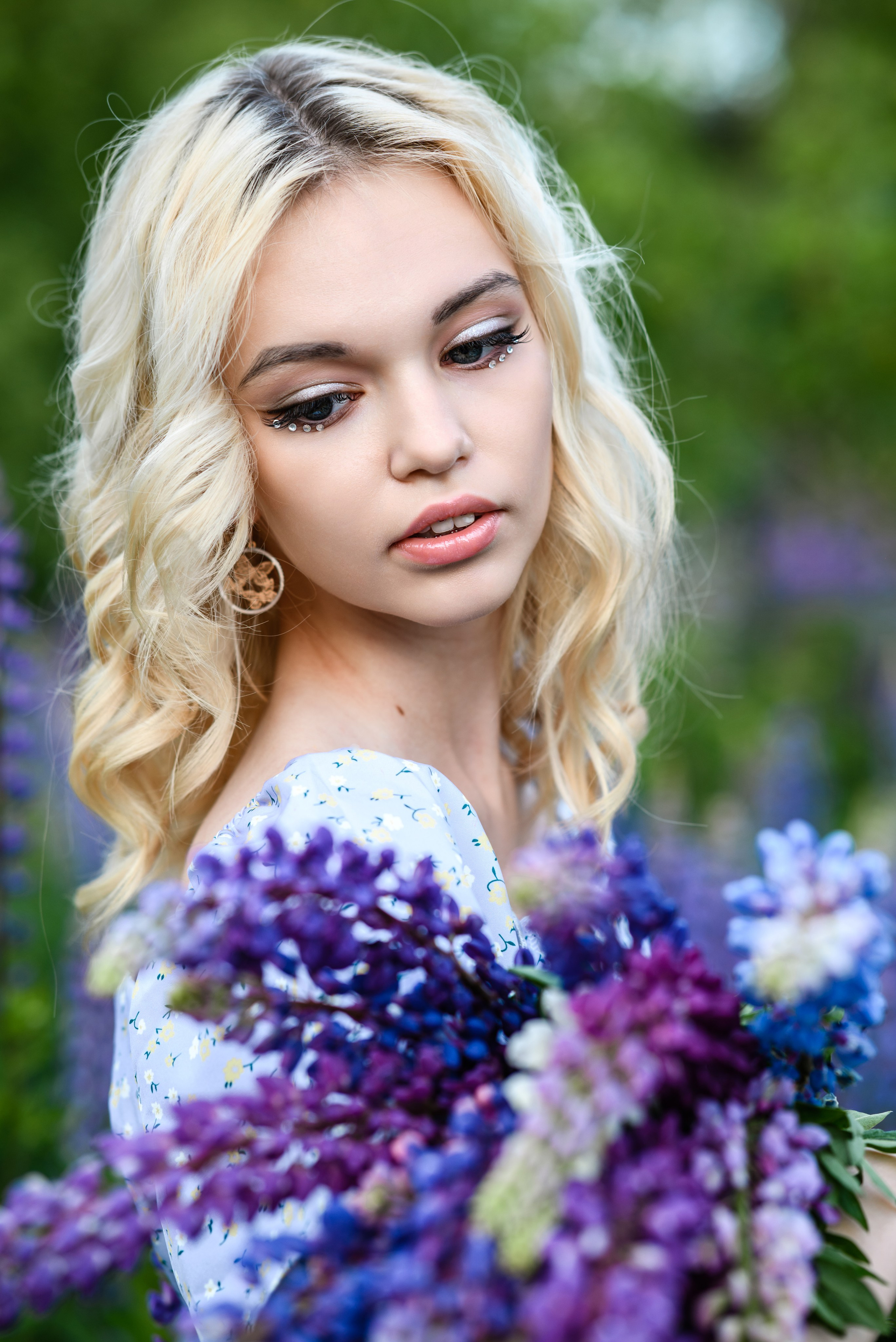 Владлена в люпинах. Свадебный и семейный фотограф в Дзержинске Екатерина Шулакова