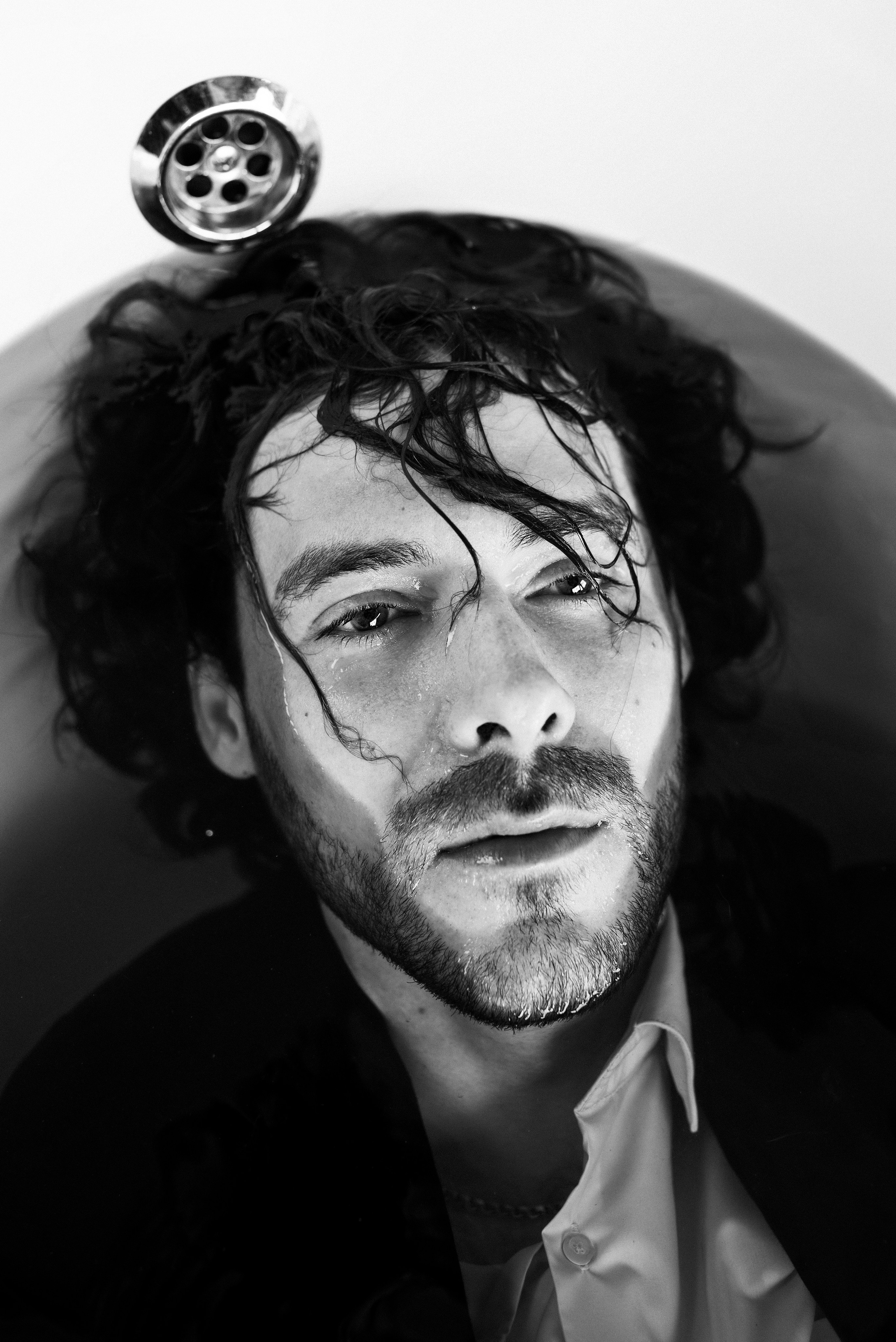 Женя в ванной. Я — Фотограф из Хабаровска