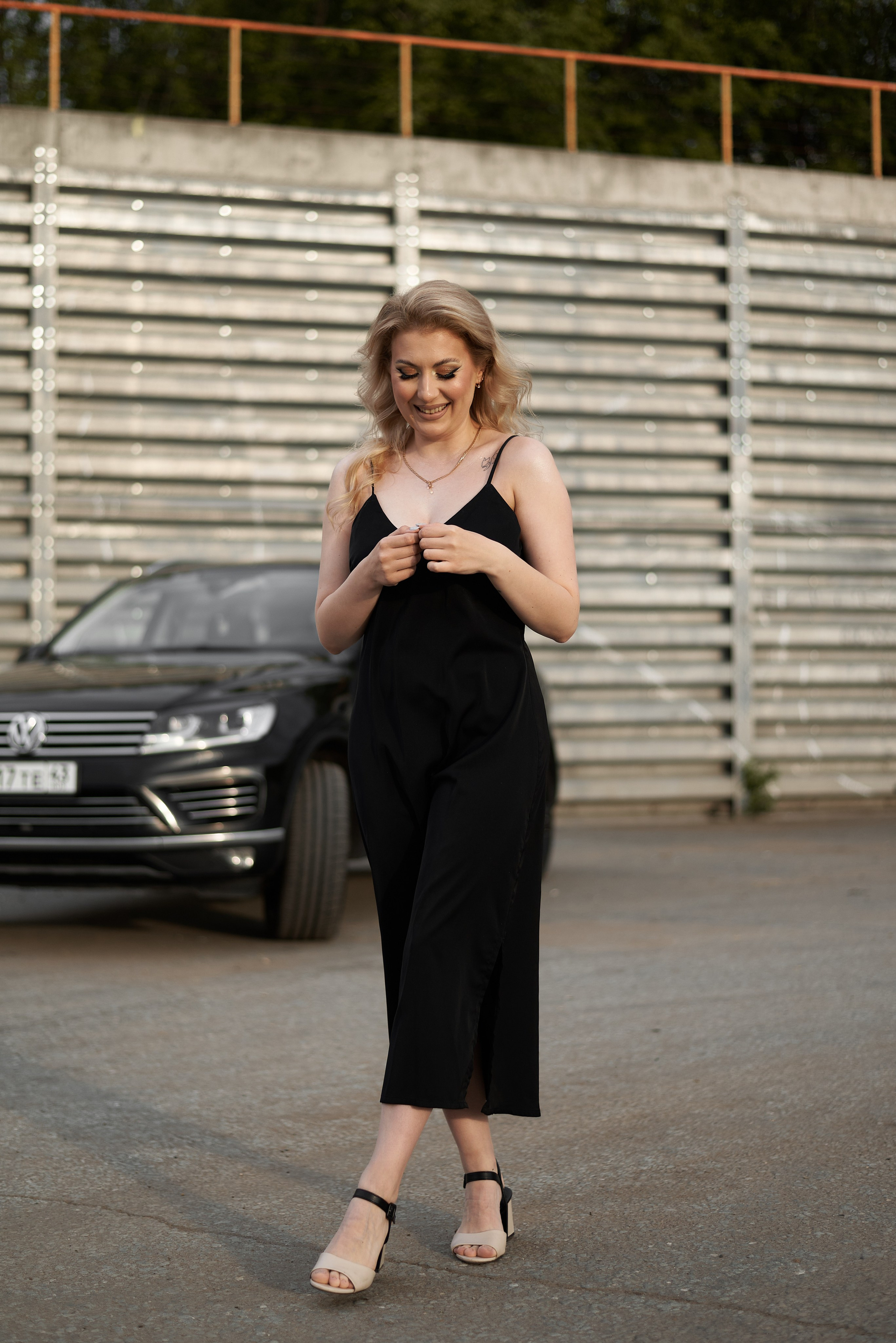 Наталья — Black dress & Black car. Photographer Bangkok — Pattaya | фотограф Бангкок — Паттайа