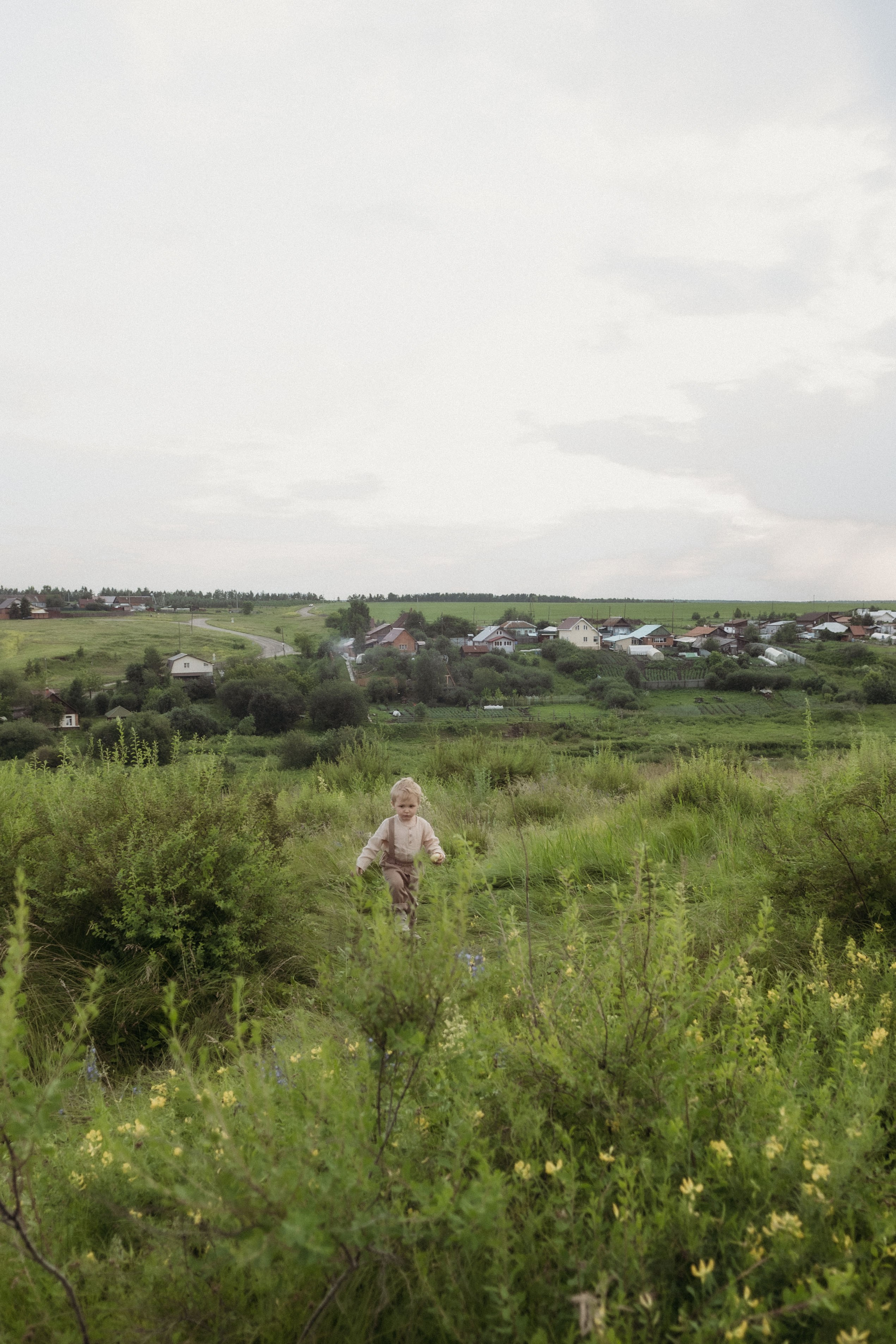 «Сказки холмов». Семейный фотограф в Екатеринбурге Всеволод и Марина Пономаревы