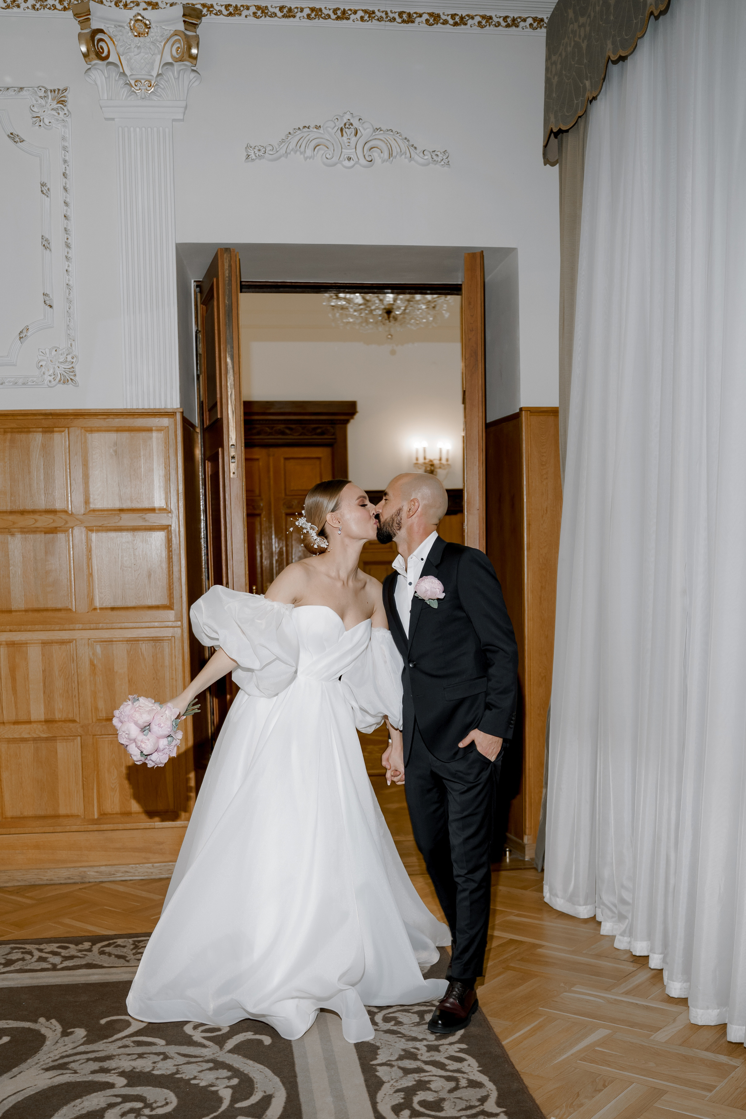 Марриот и грибоедовский загс. Свадебный фотограф Губина Марина