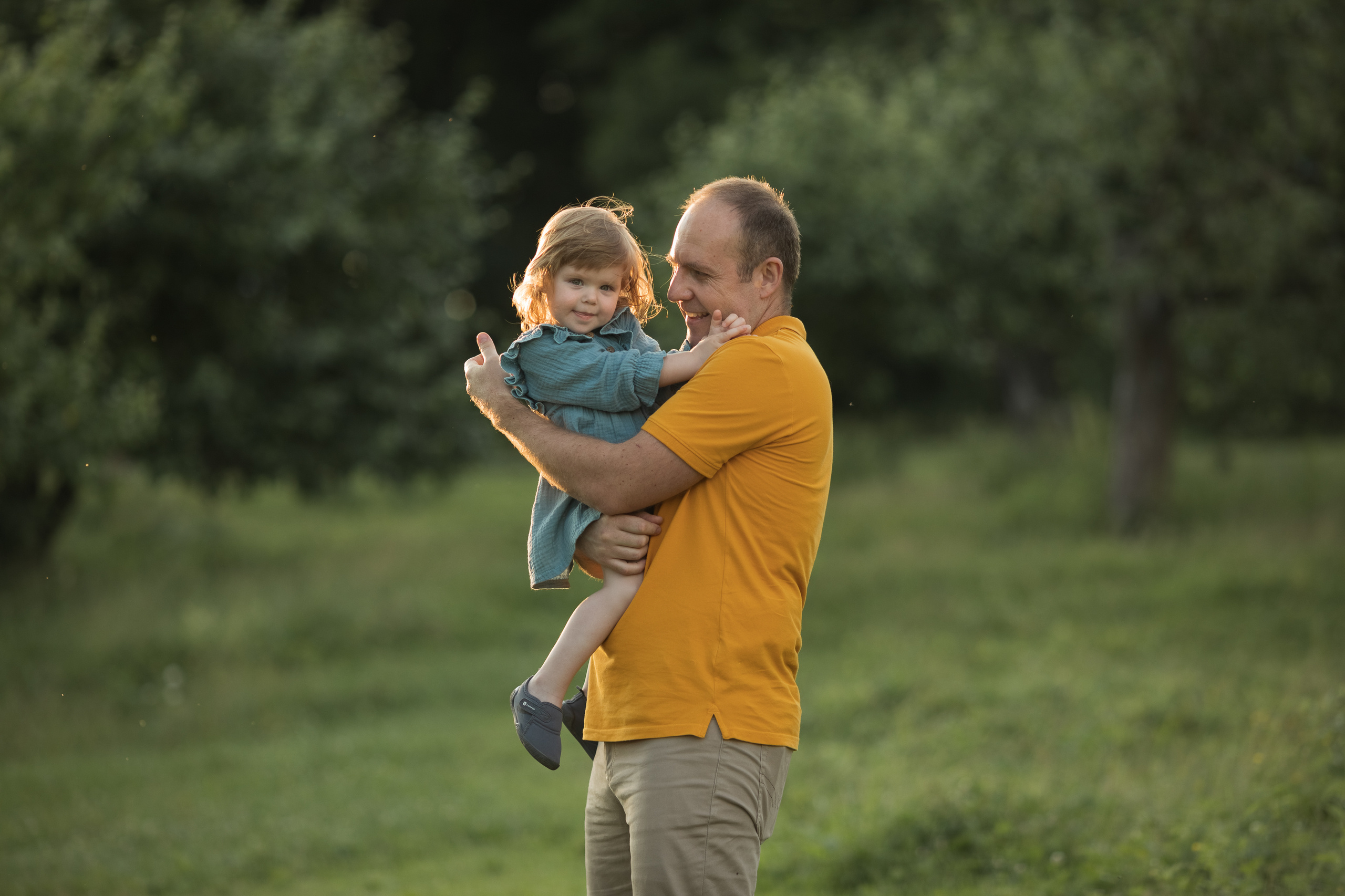 Фотопрогулка для семьи Ларисы и Георгия в Ясной Поляне. Женский семейный фотограф Тула Москва Захарова Анна