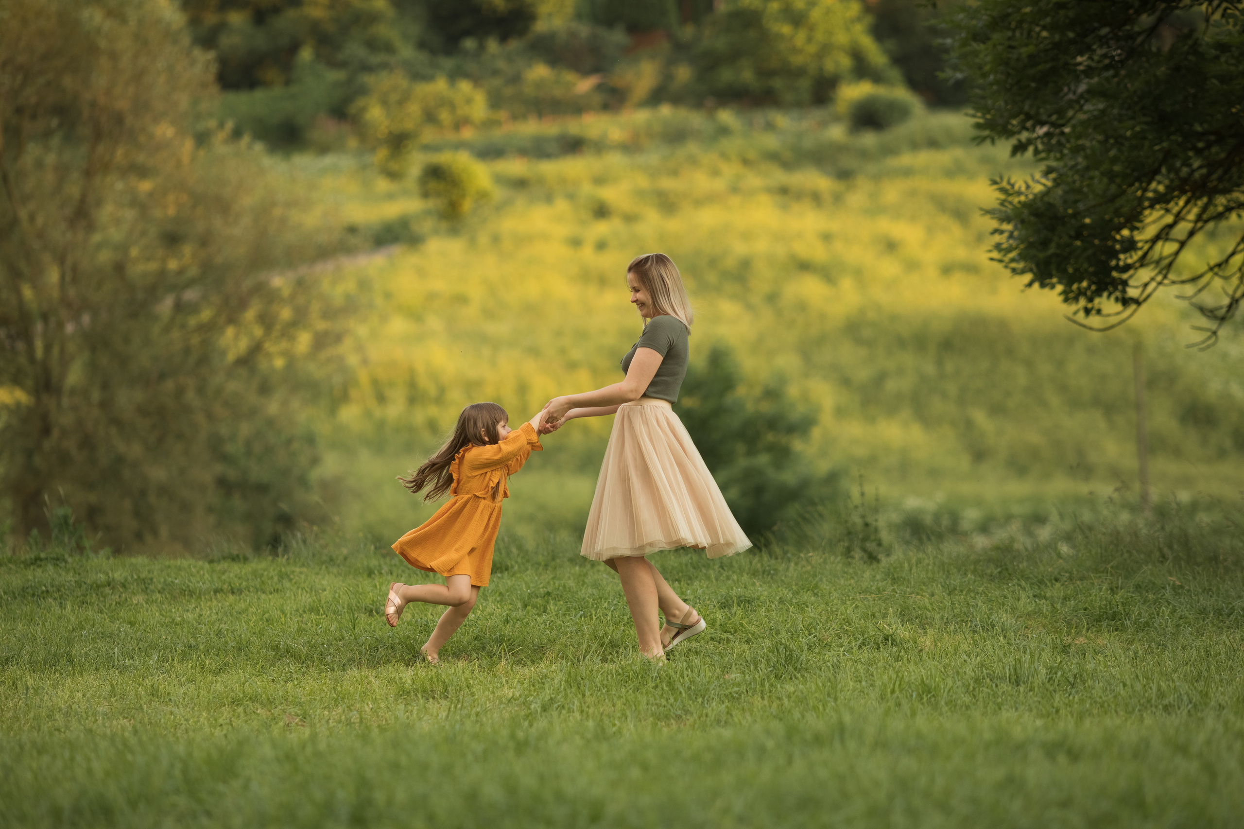 Фотопрогулка для семьи Ларисы и Георгия в Ясной Поляне. Женский семейный фотограф Тула Москва Захарова Анна