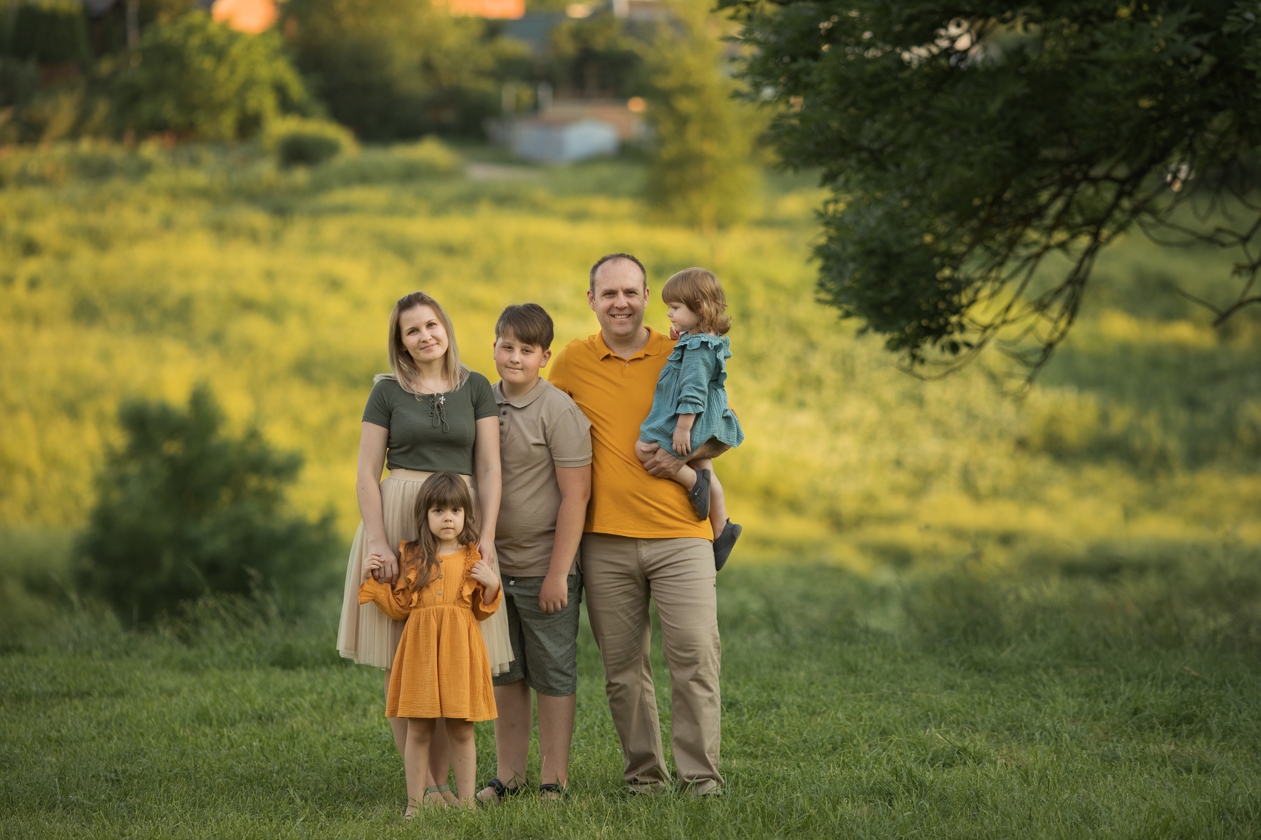 Фотопрогулка для семьи Ларисы и Георгия в Ясной Поляне. Женский семейный фотограф Тула Москва Захарова Анна
