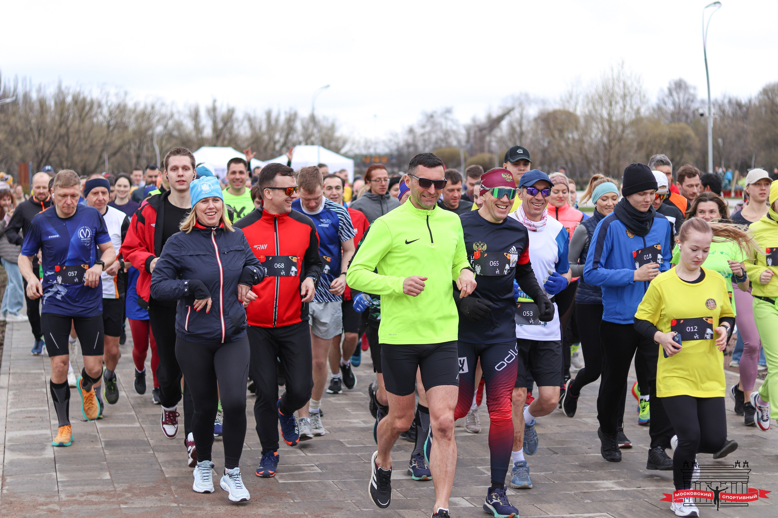 Московский Спортивный «КОСМИЧЕСКИЙ RUNOFF». Ивентный фотограф в Санкт-Петербурге Олег Комков