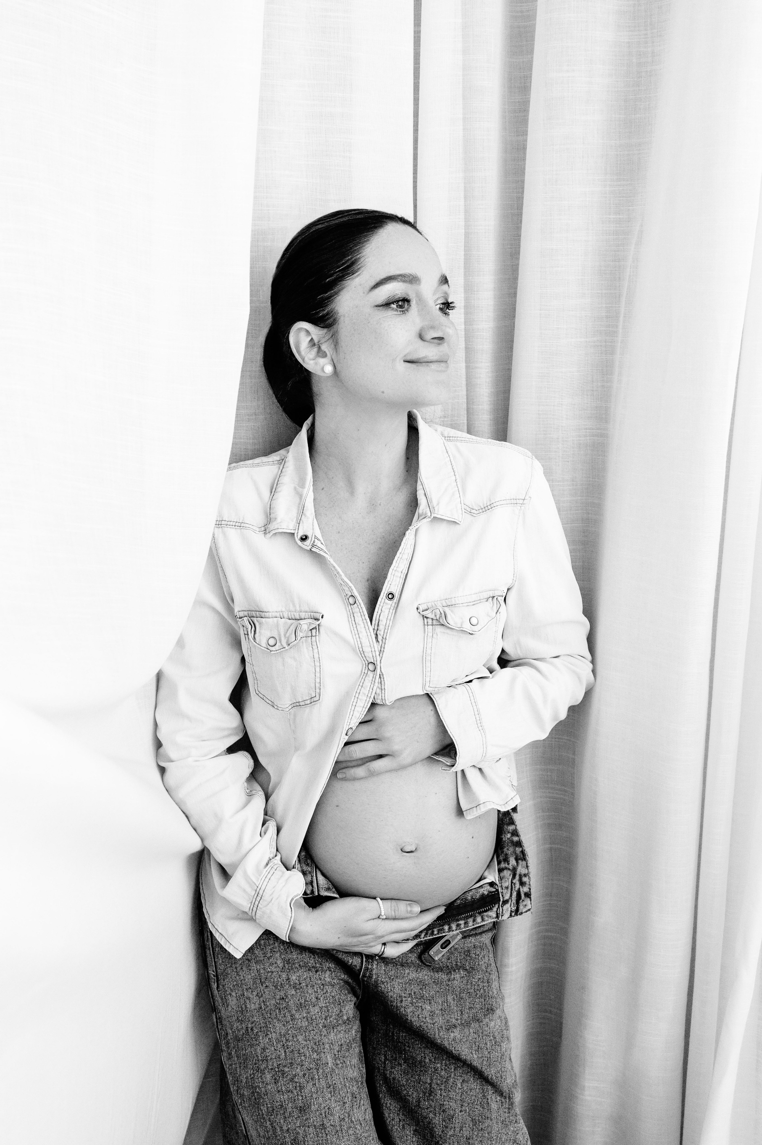 Профессиональный семейный и беременный фотограф в Санкт-Петербурге — Маргарита Иванова. Индивидуальные фотосессии под ключ: от образа до гот. Профессиональный фотограф беременности в СПБ. Стильные фотосессии беременности в стиле минимализм и классическая фотография