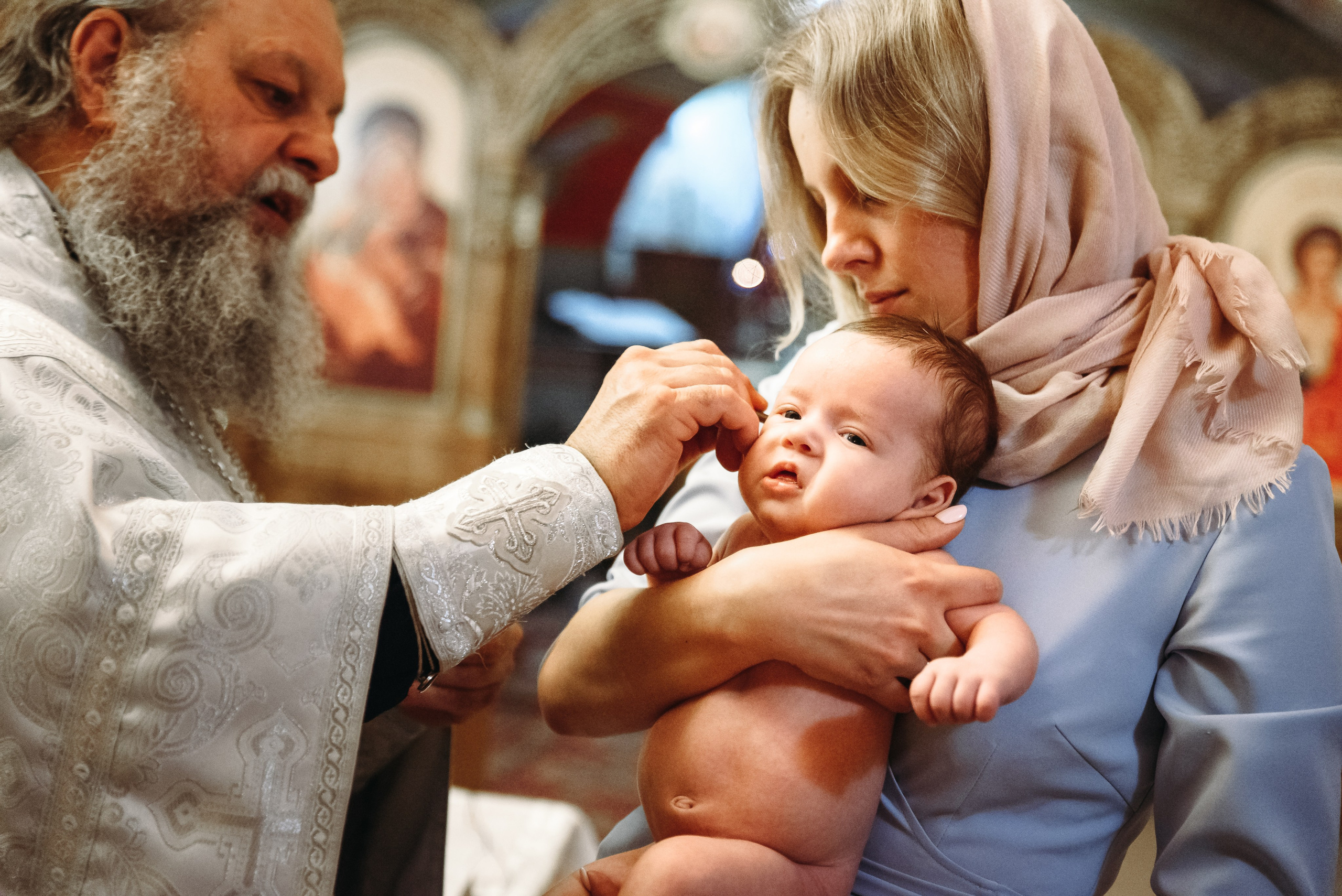 Фотосессия крещения в Минске. Церковь в Уручье. Свадебный и семейный фотограф в Минске Филиппович Александр