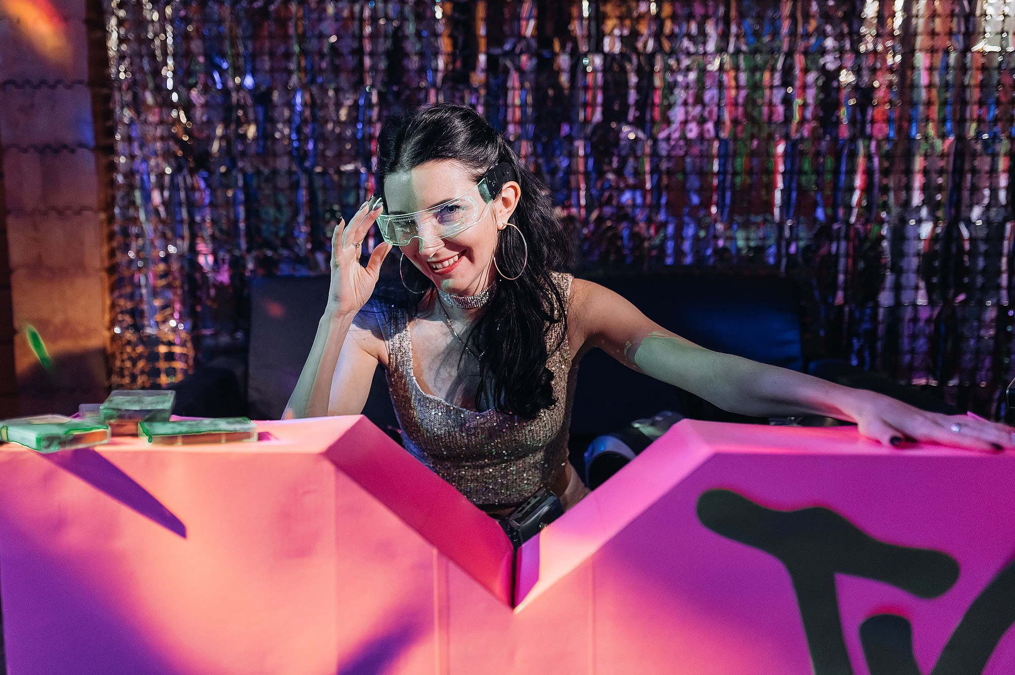 Юбилей Лилии в стиле 2000х. Свадебный фотограф в Дубне Алексей Фонарёв