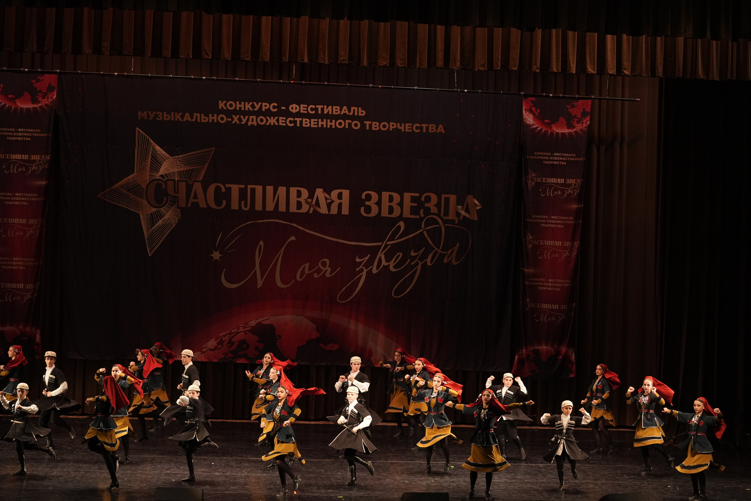 7 декабря, блок 3, г. Москва. Золотое яблочко