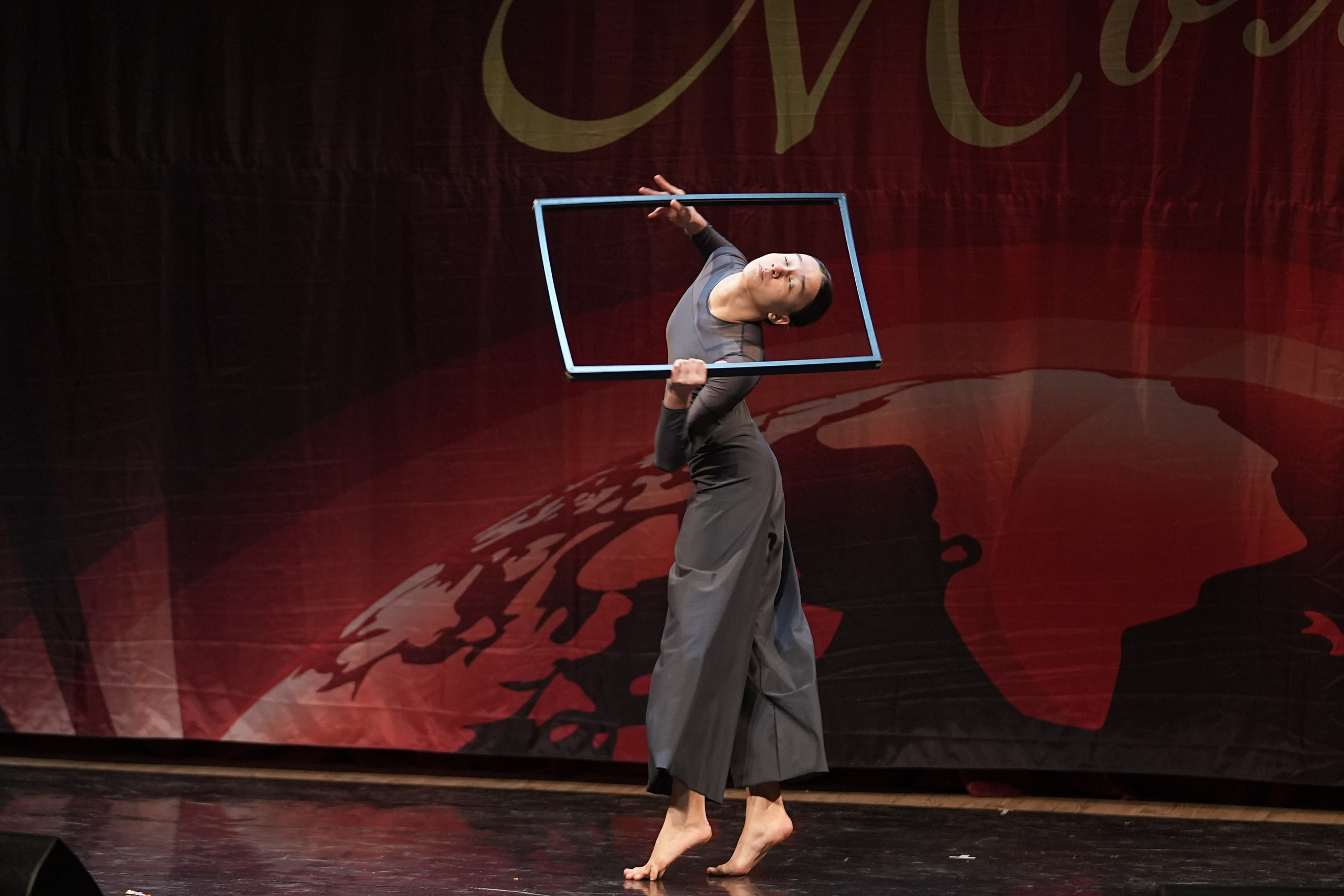 17 января, блок 1, г. Москва. Золотое яблочко