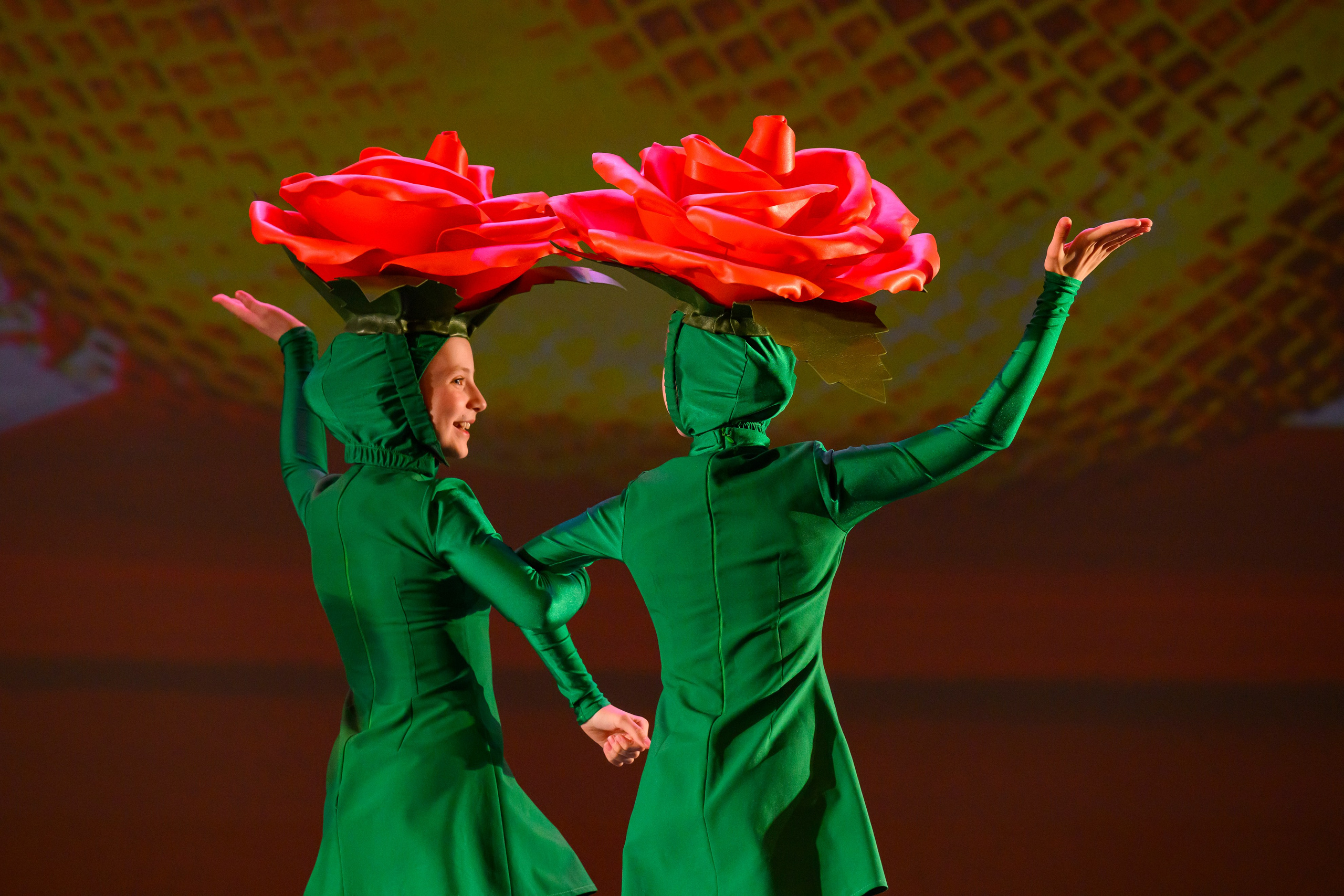 23 апреля, часть 1, БКЗ Октябрьский, г. Санкт-Петербург. Золотое яблочко